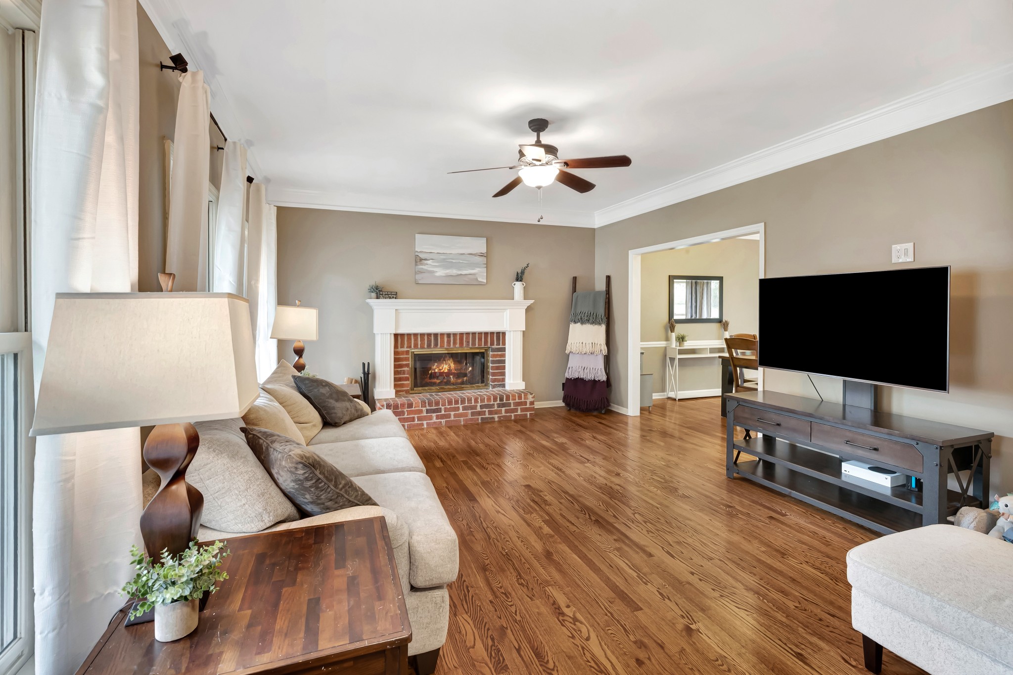 8432 Indian Hills Dr