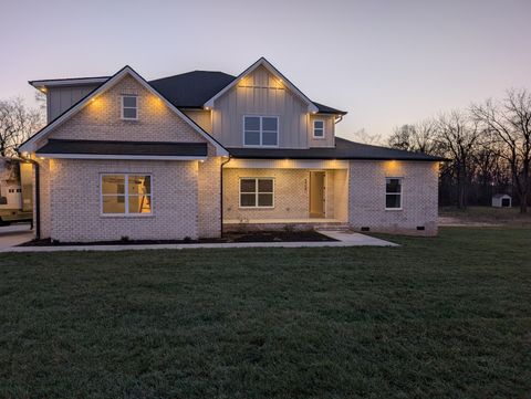 4908 Royal View Way Clarksville TN 37040