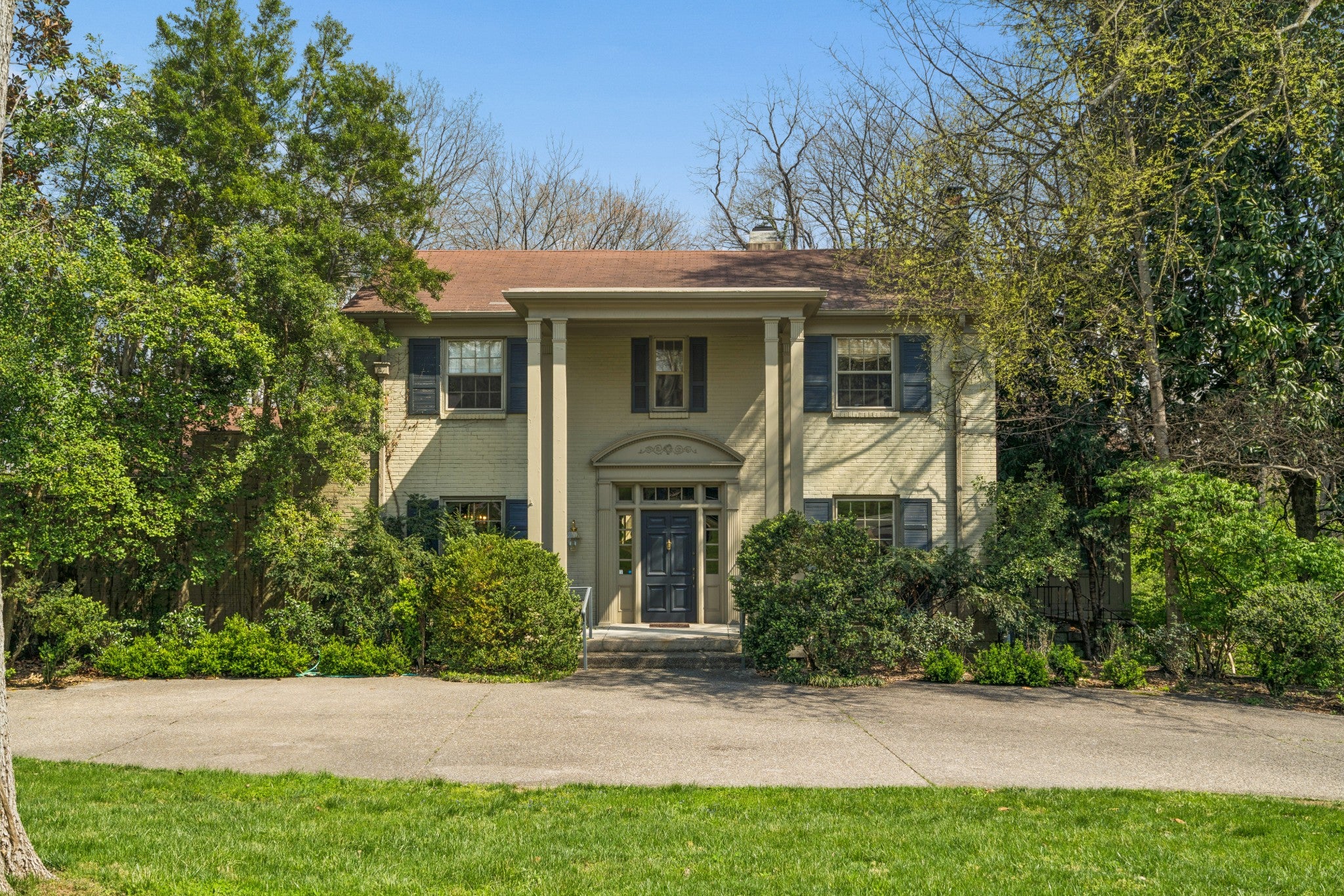 5-bed listing at 4216 Estes Rd, Nashville