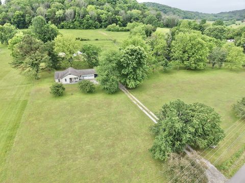 1595 Kennedy Creek Rd Auburntown TN 37016