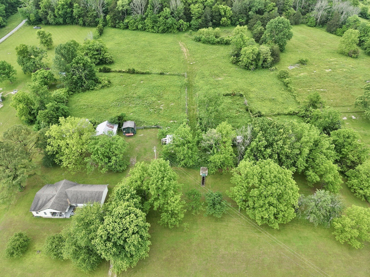 1595 Kennedy Creek Rd