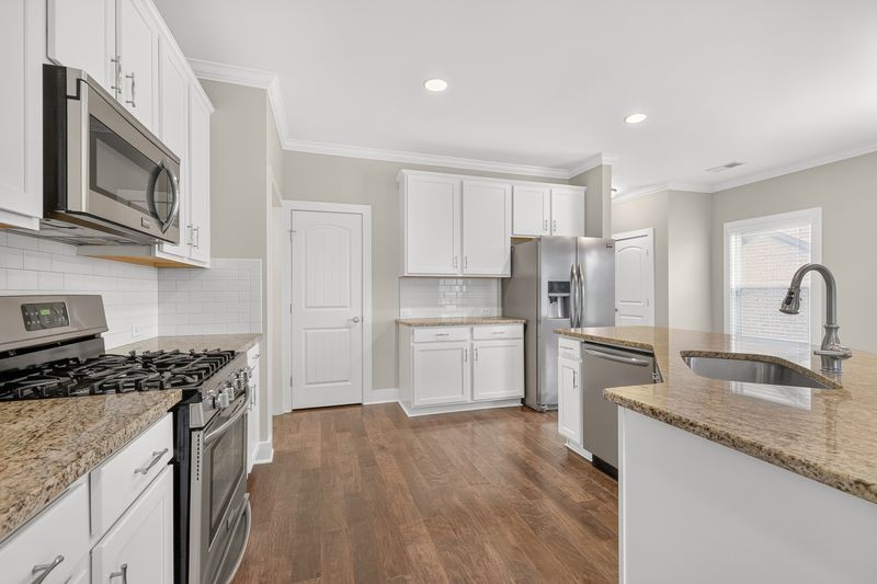 2323 Stockwood Trl