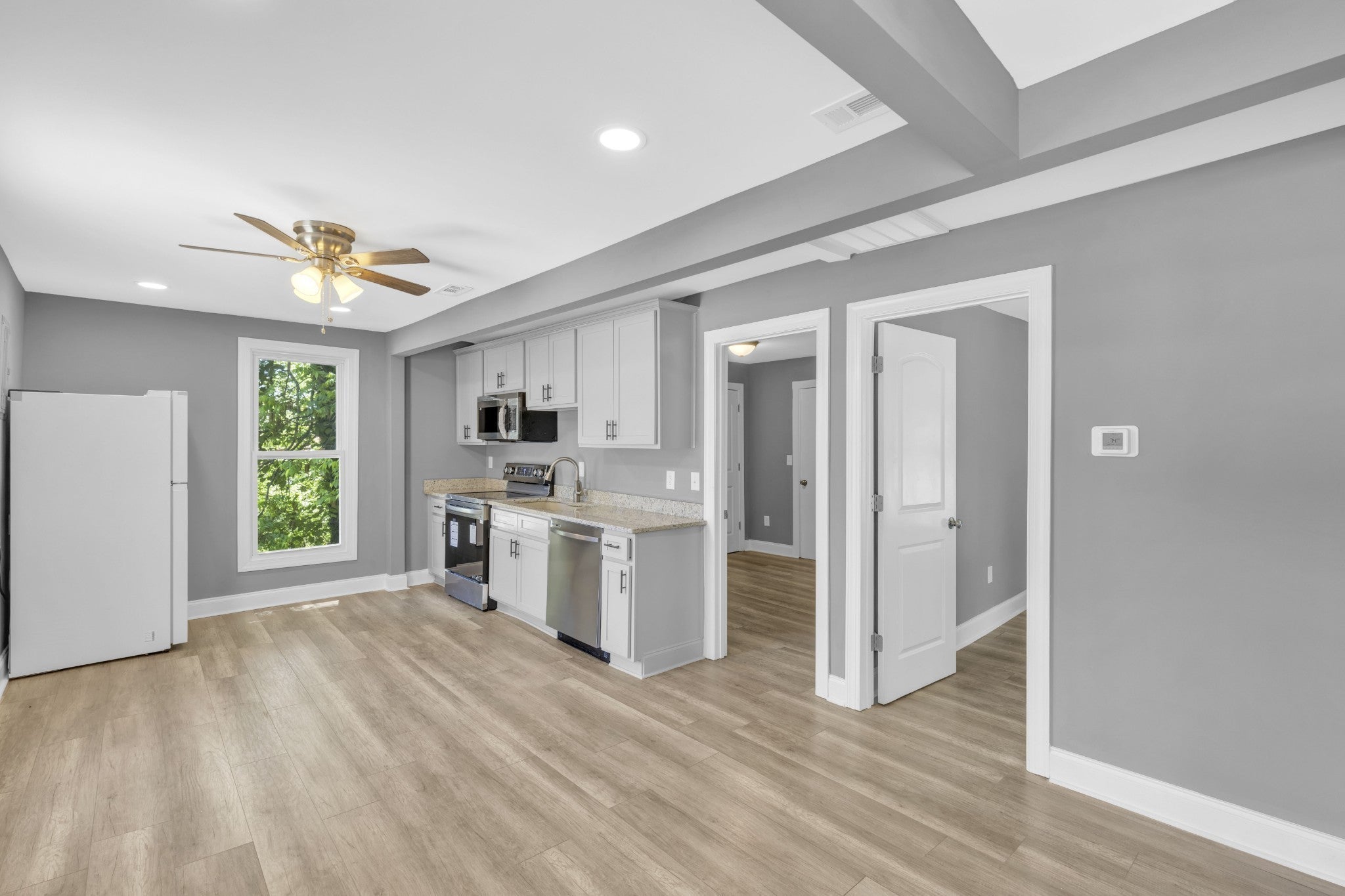 223 4th Ave E