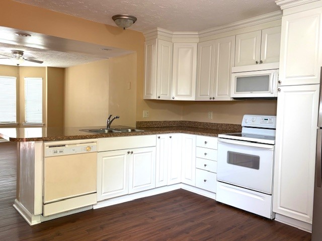 600 Independence Ct