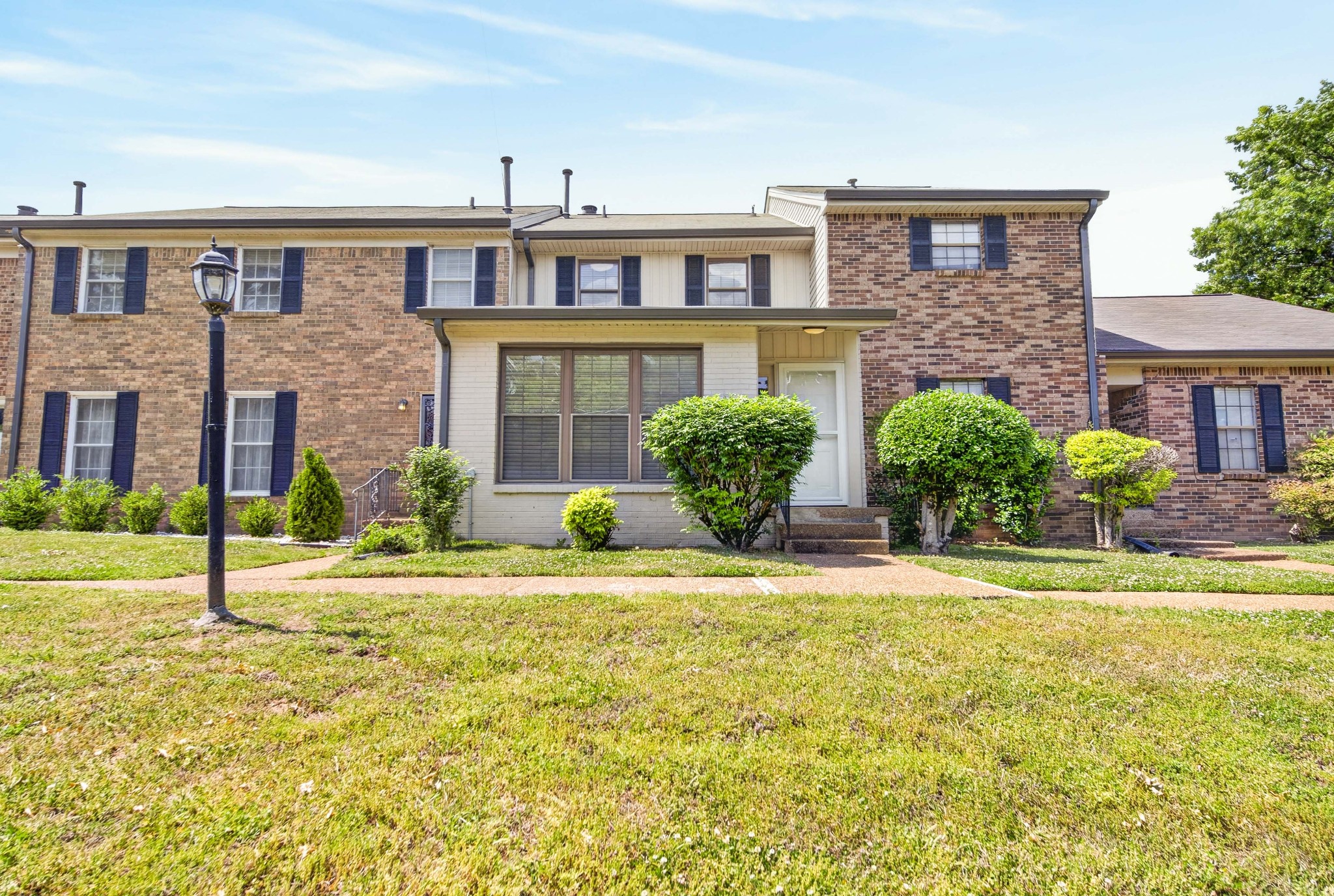 4001 Anderson Rd B129