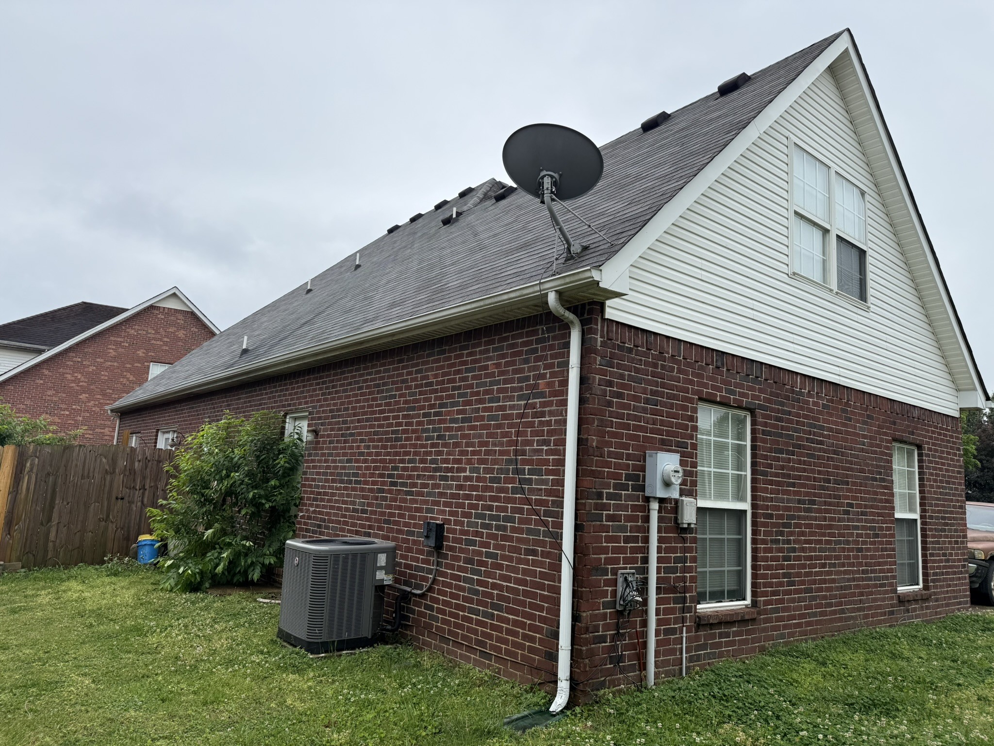 2422 Taylor Close