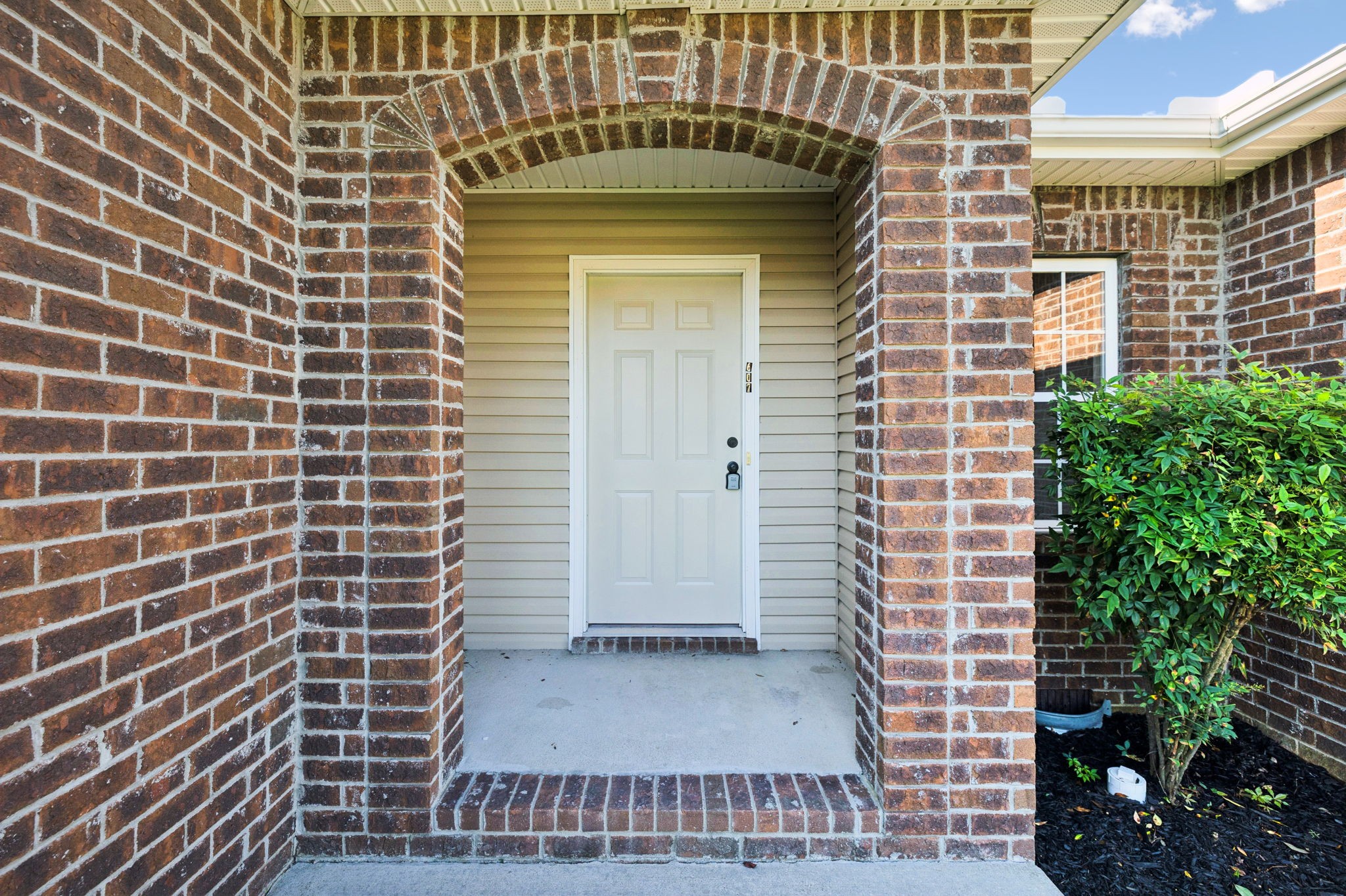 607 Berry Cir