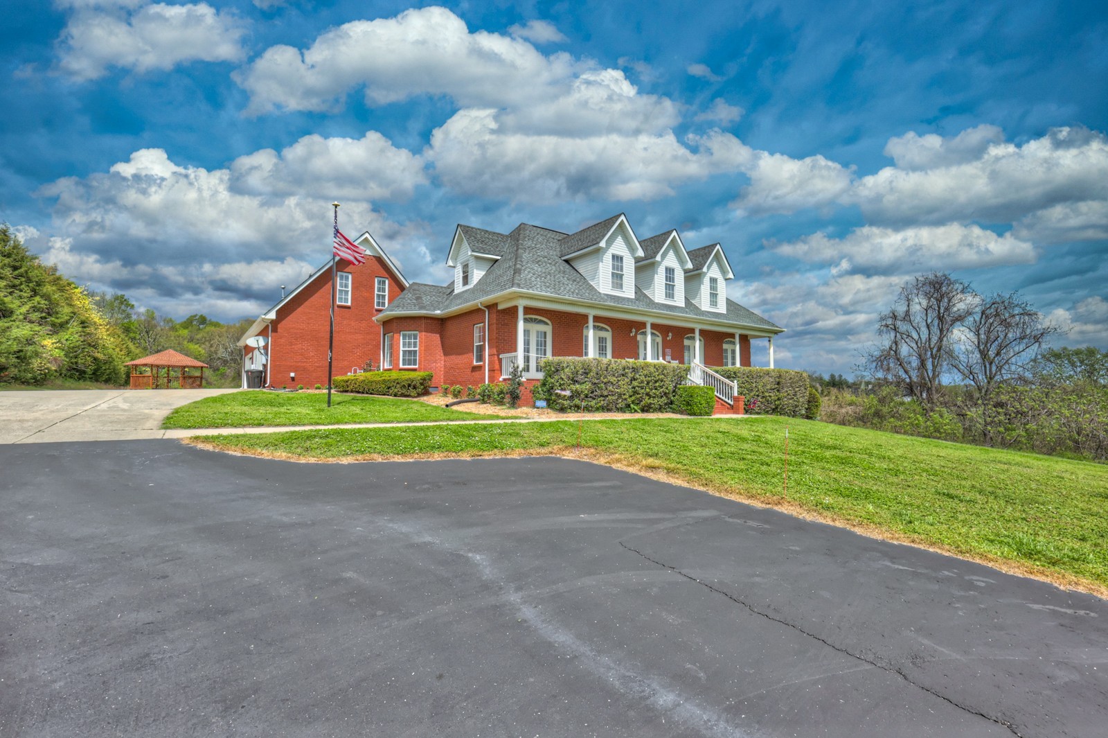 5784 Rock Springs Rd