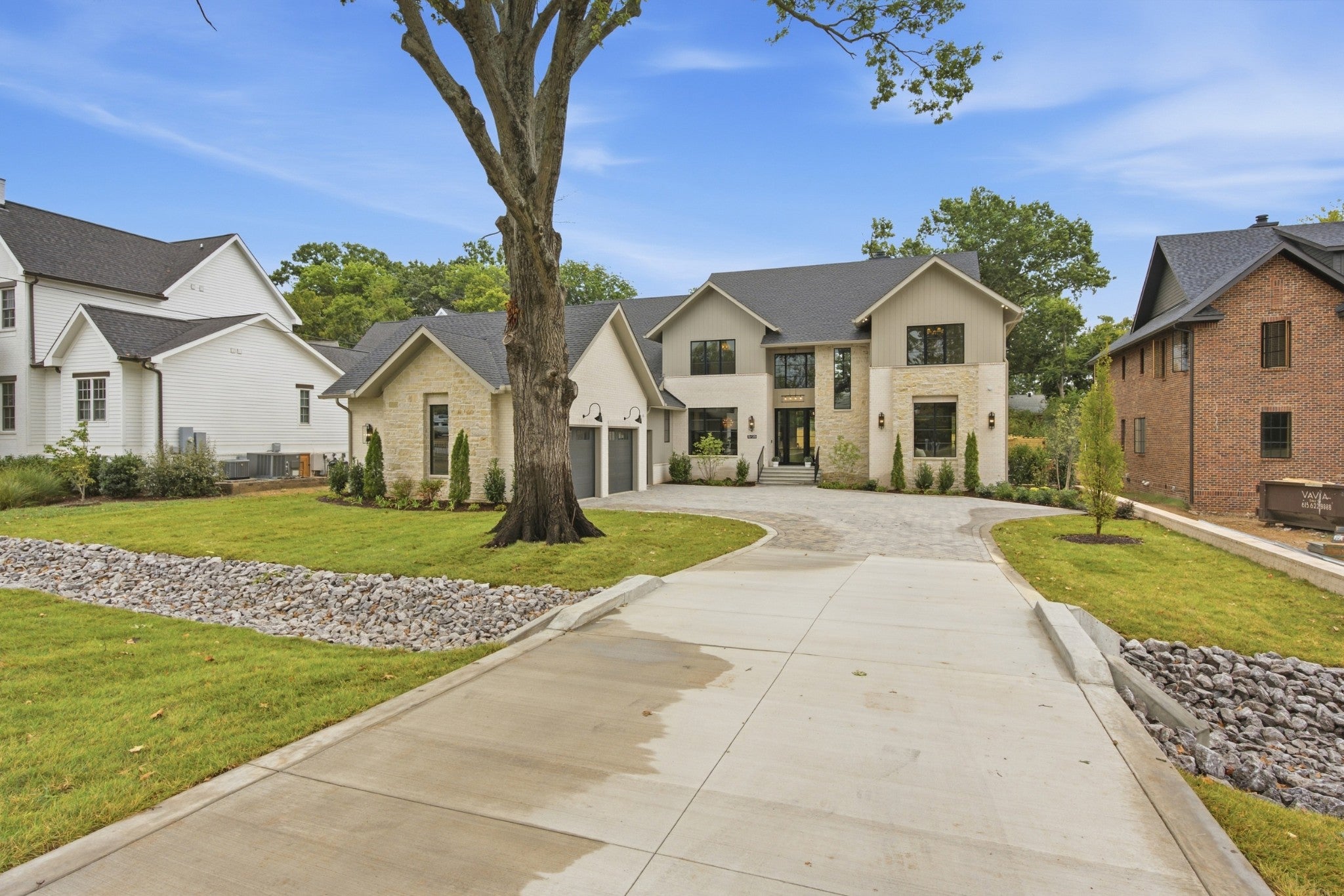 5-bed listing at 3720 Benham Ave, Nashville