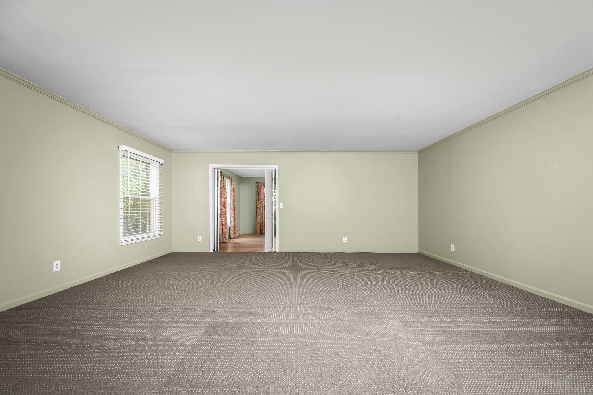 327 Minerva Dr