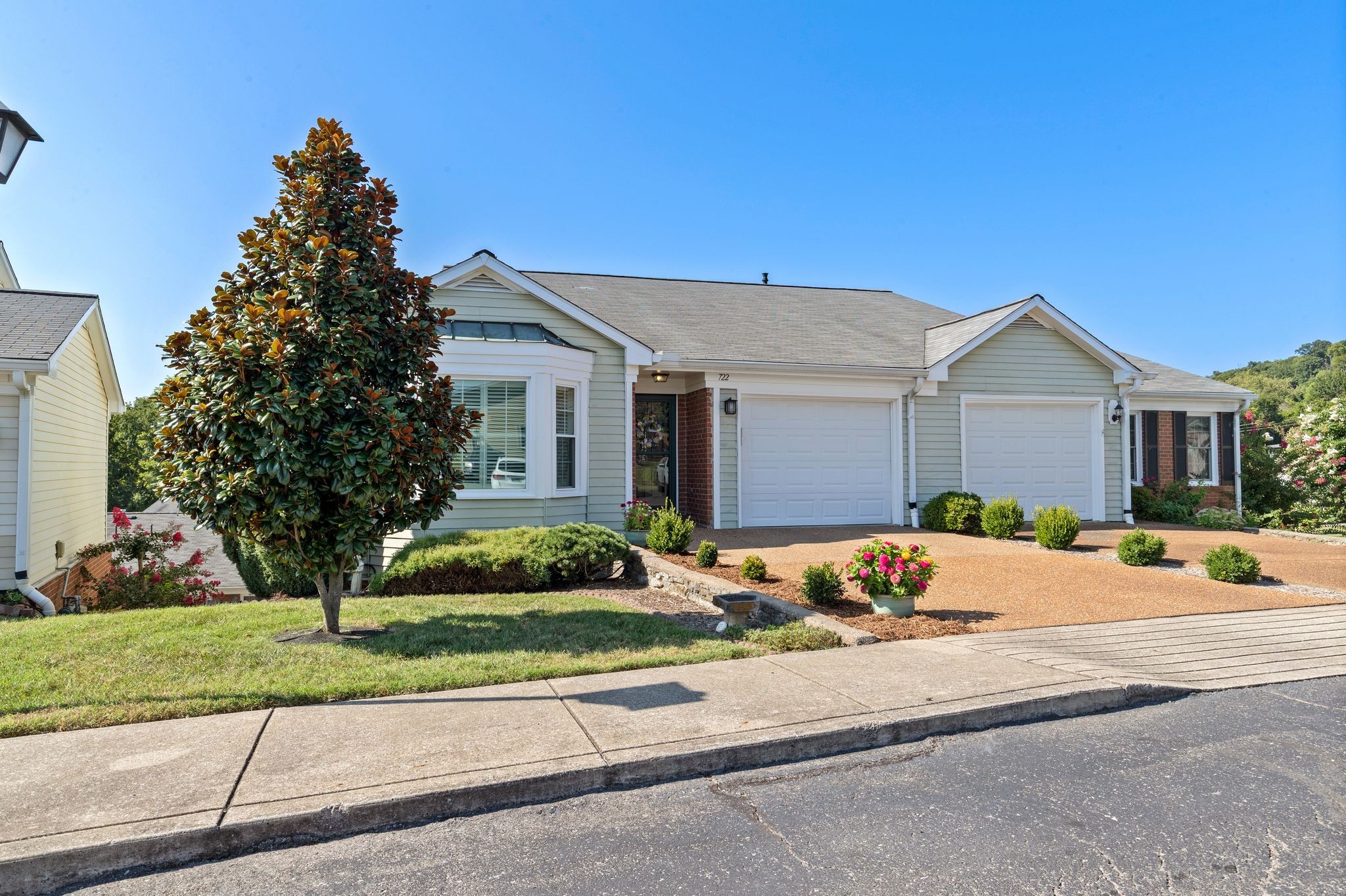722 Mount Carmel Pl