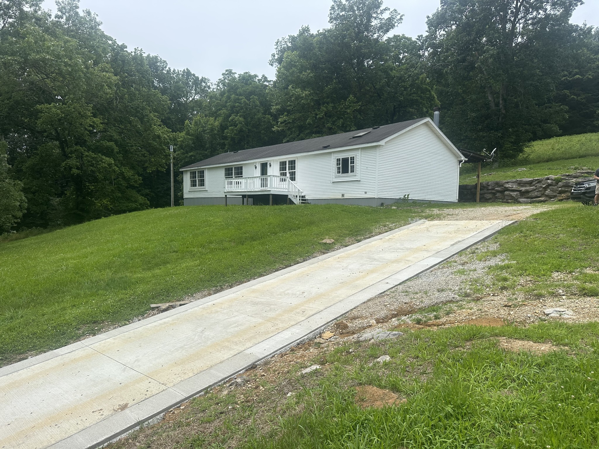697 Club Springs Rd