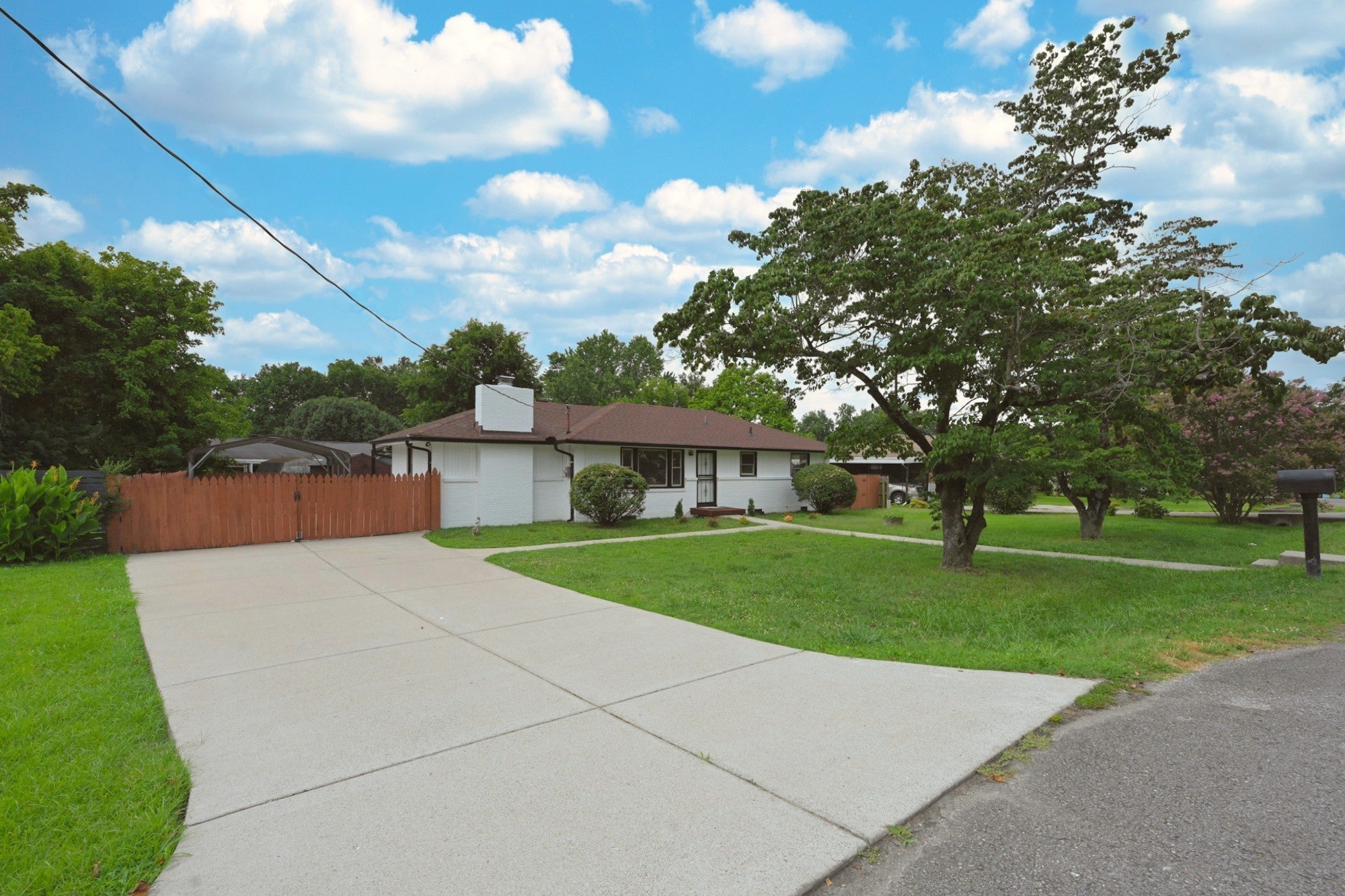 407 Seneca Ct