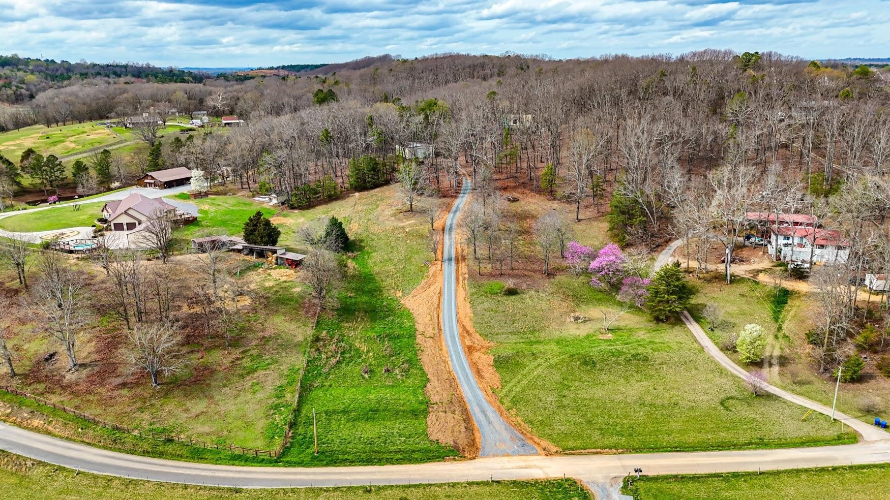 547 Hughes Road SE
