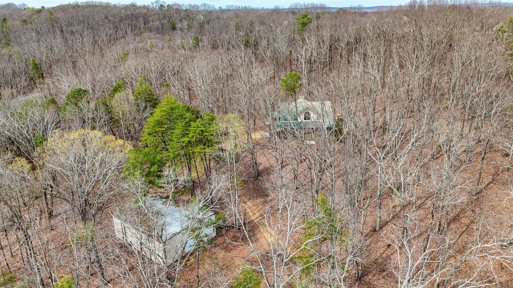547 Hughes Road SE
