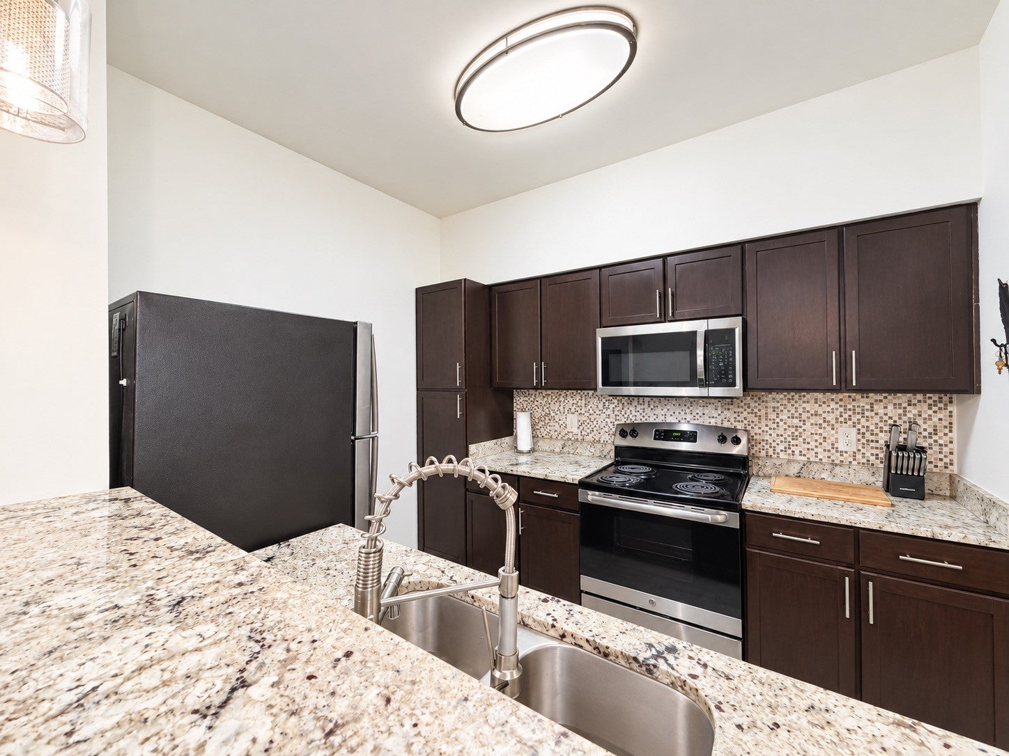 410 Rosedale Ave 303