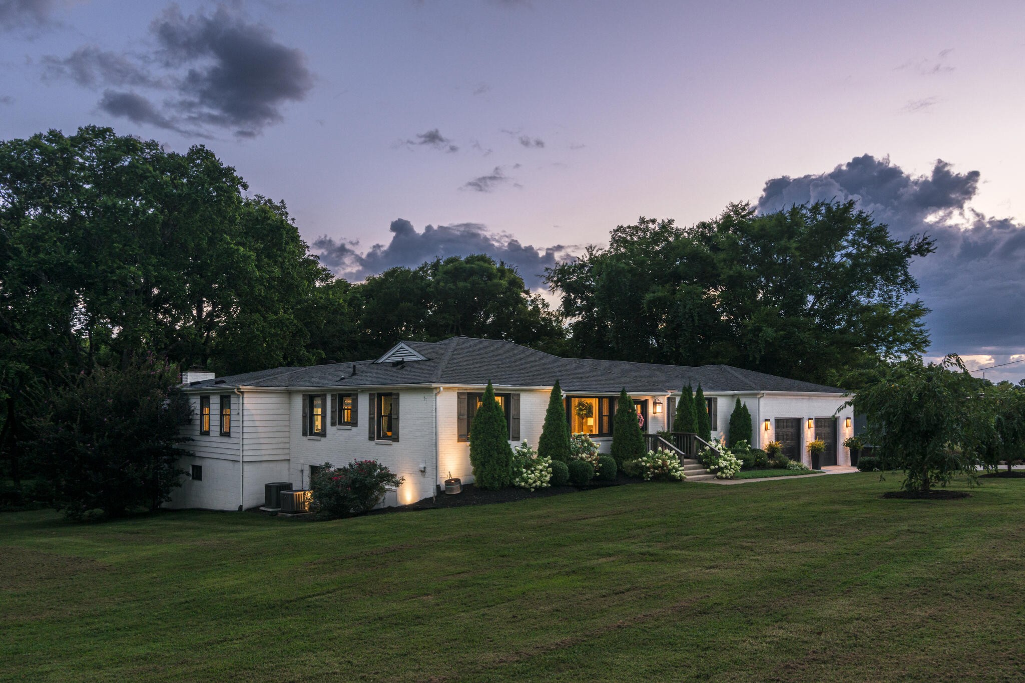 2805 Lincoya Dr