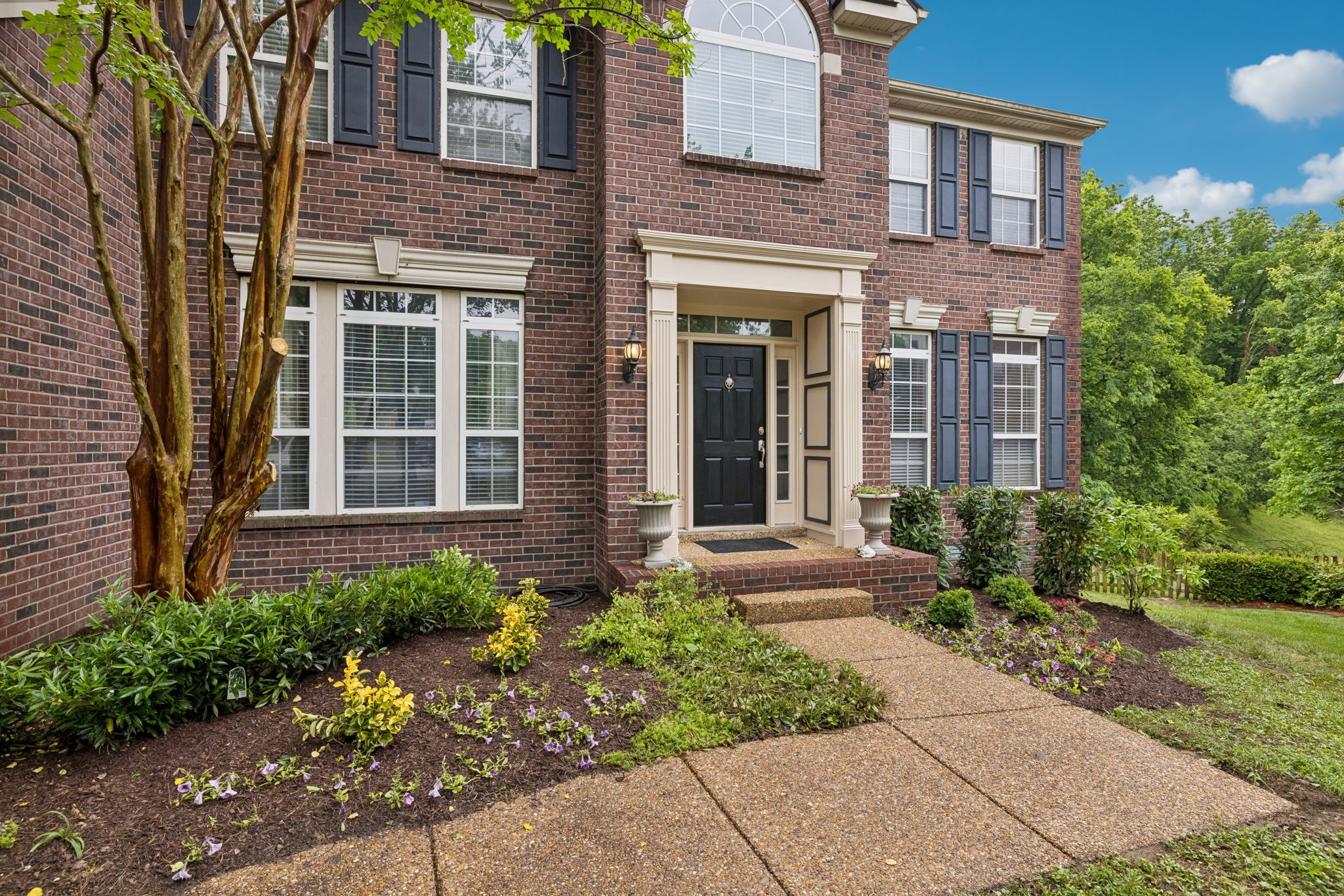 813 Glenavon Ct