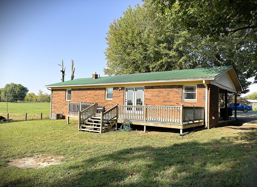 166 Gray Ln