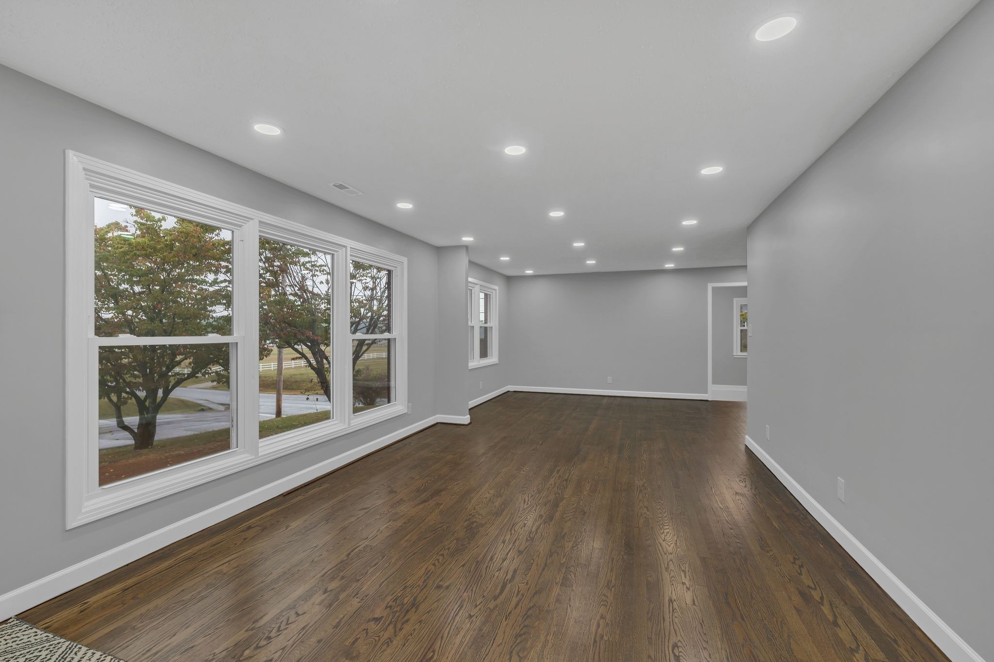 118 Hillcrest Dr