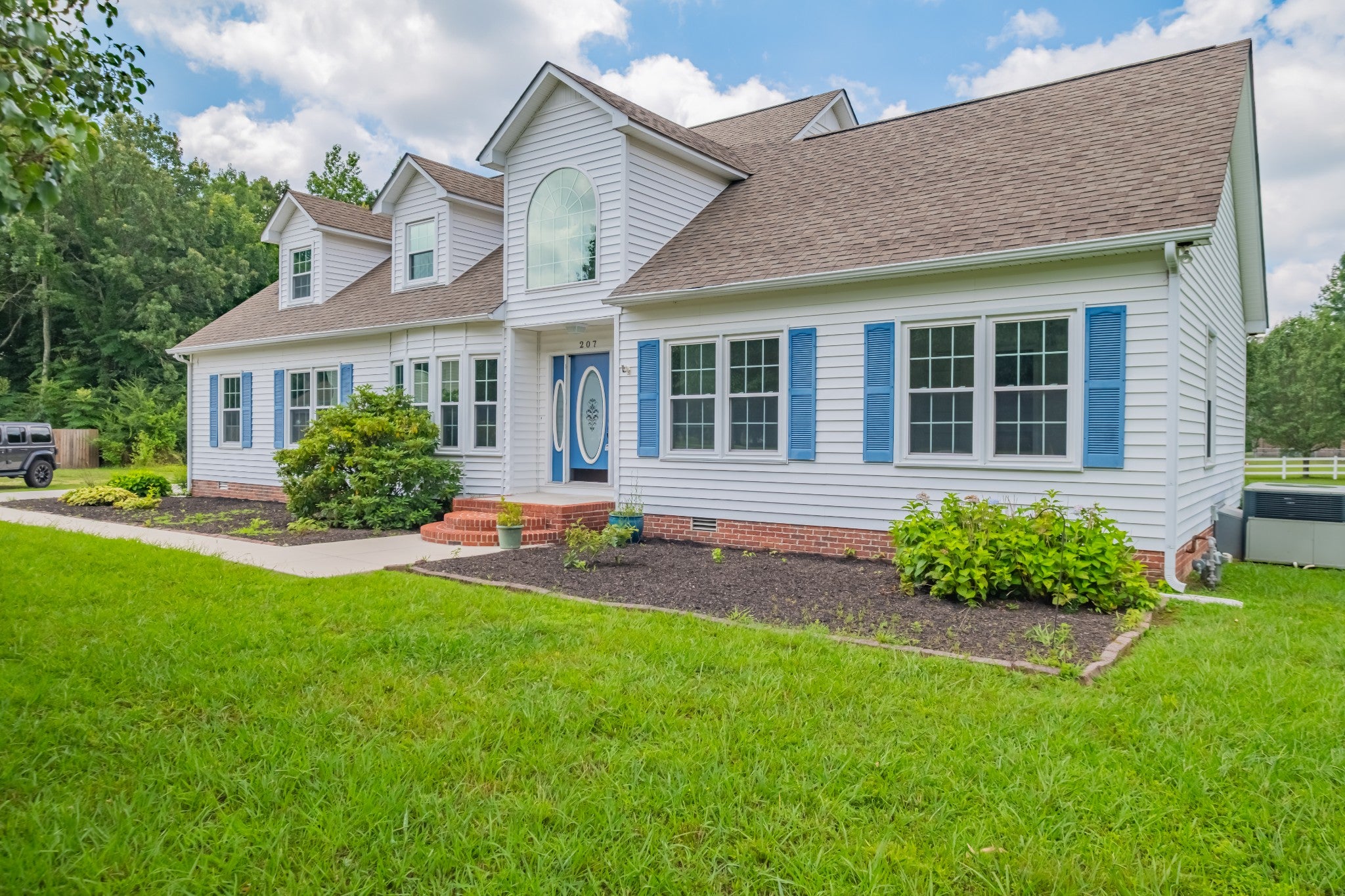 207 Ashley Court