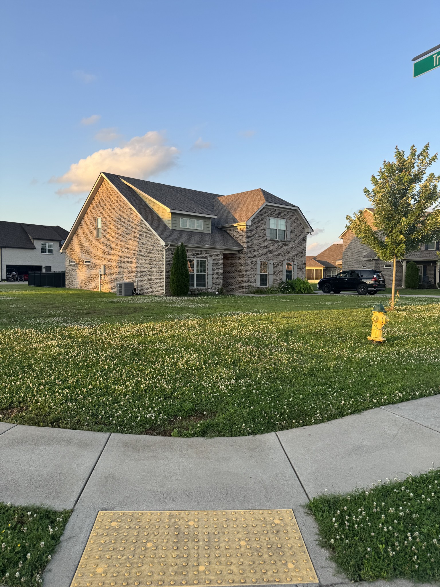 2210 Delafield Ct