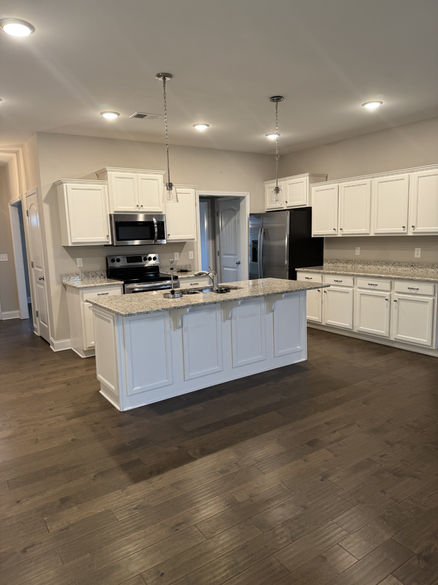 2210 Delafield Ct