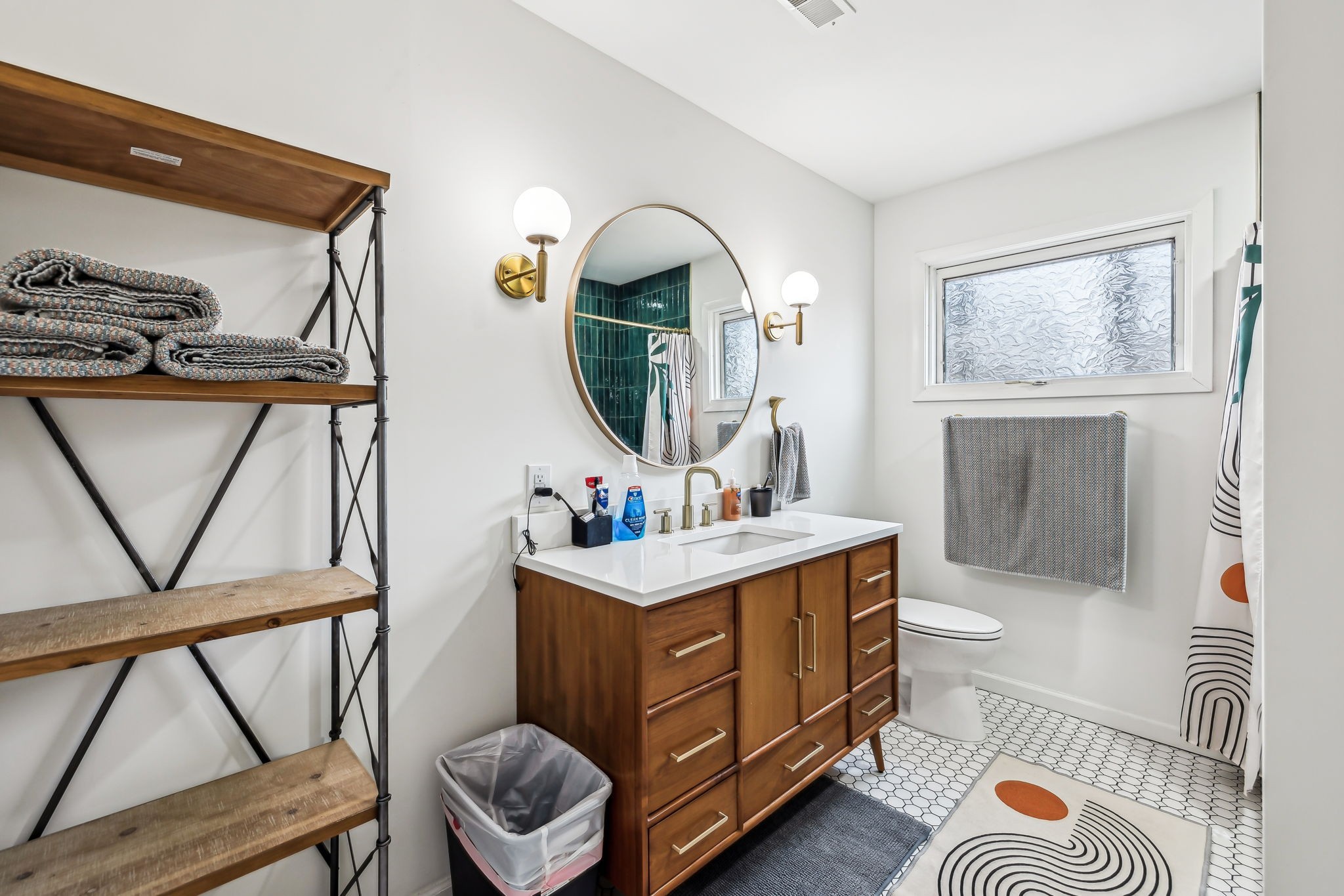 Tullahoma, Tennessee 37388, United States, 4 Bedrooms Bedrooms, ,3 BathroomsBathrooms,Residential,Active,15538