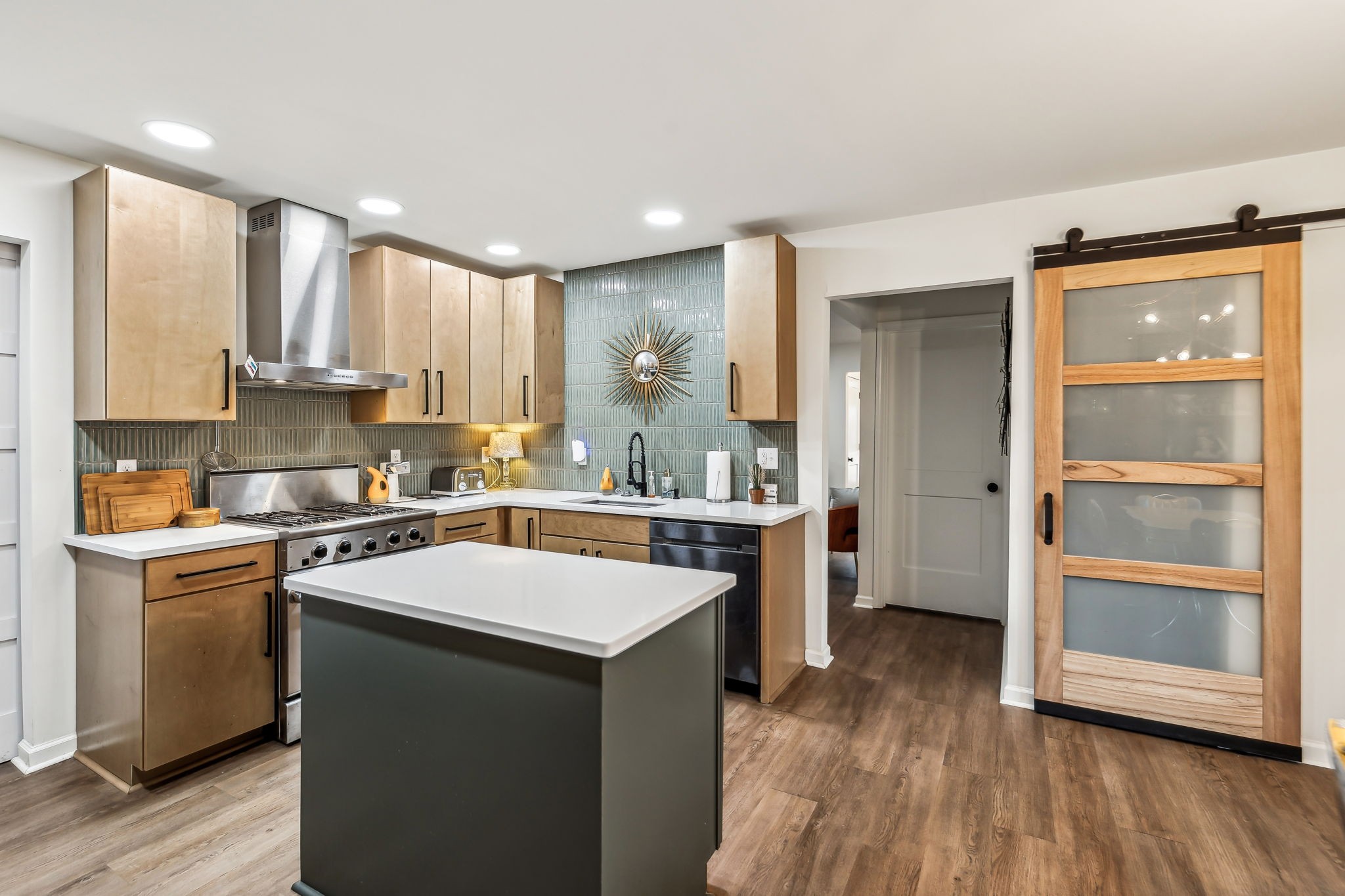 Tullahoma, Tennessee 37388, United States, 4 Bedrooms Bedrooms, ,3 BathroomsBathrooms,Residential,Active,15538