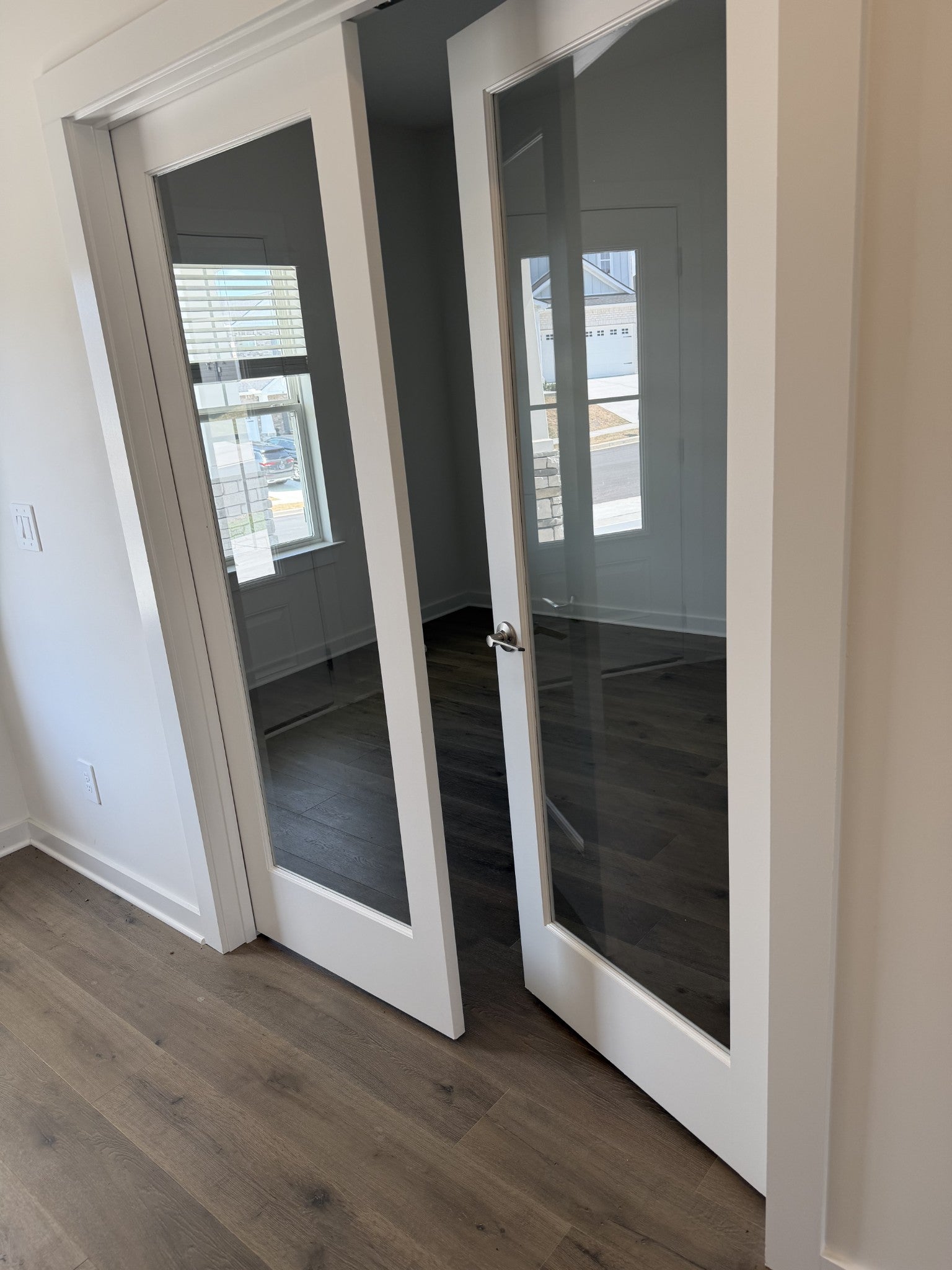 280 Astoria Dr