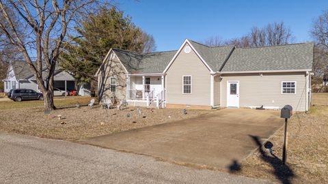 23 Chestnut Cv Oakfield TN 38362