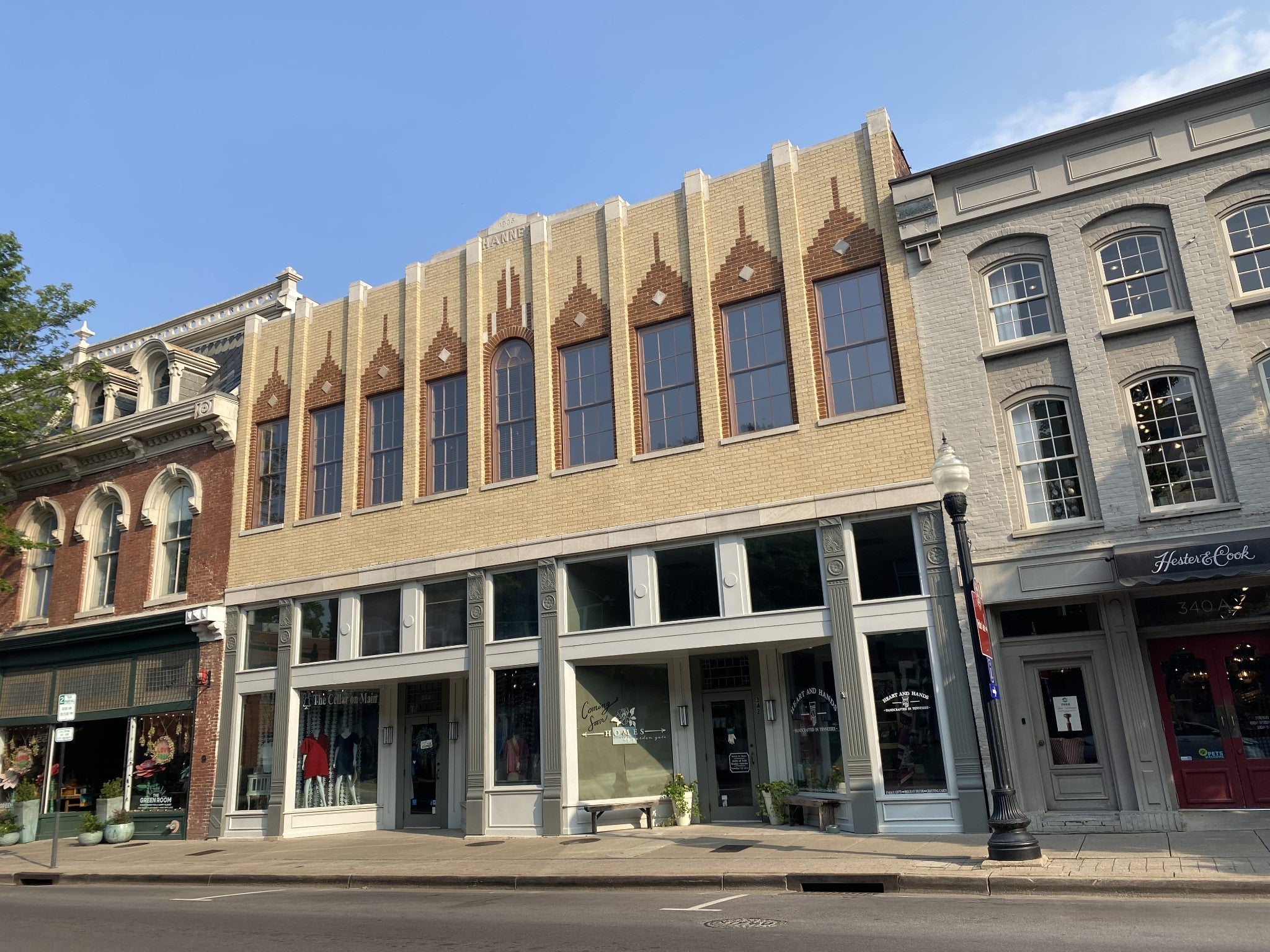 344 Main St