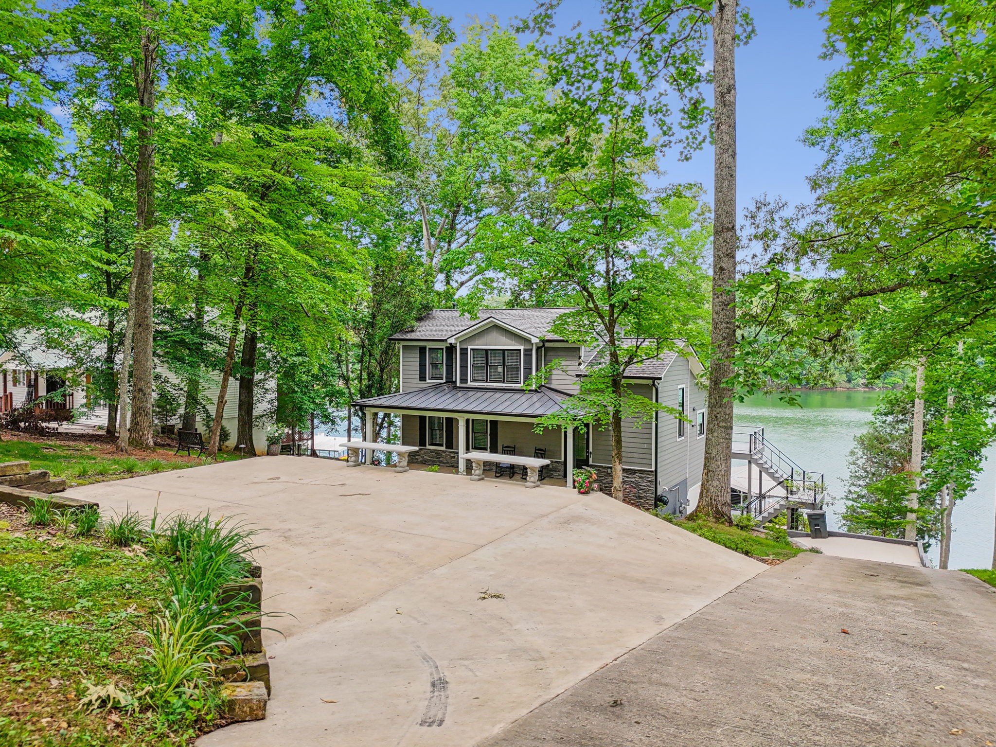 408 Wildwood Cir