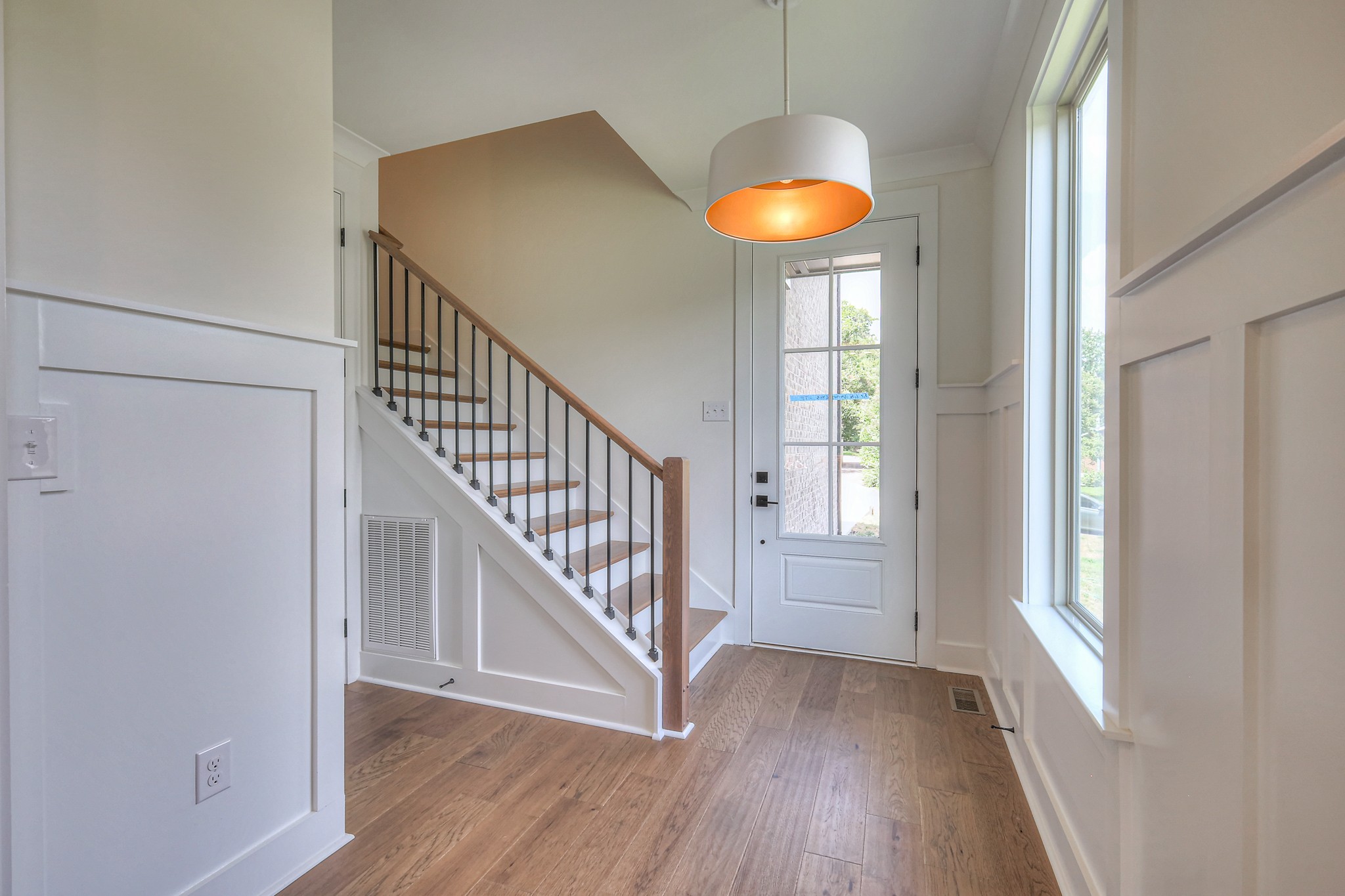 601 Galaxie Dr