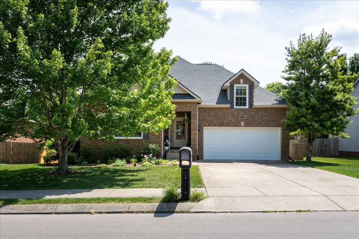 1242 Chapmans Retreat Dr