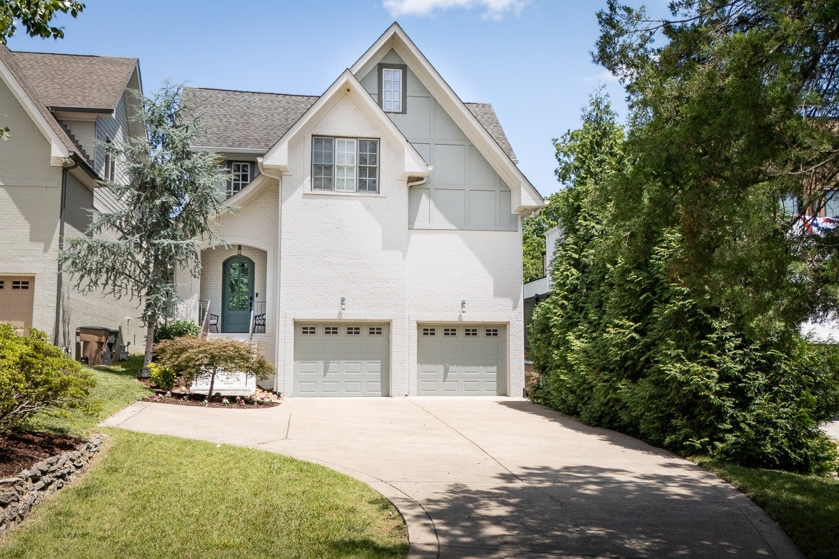 4-bed condo for sale in Nashville, TN 37204, 4408b Lealand Ln 4408b Lealand Ln, Nashville TN 37204 4-bed condo, photo 2 of 60
