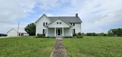 315 Seven Mile Ferry Rd Cunningham TN 37052