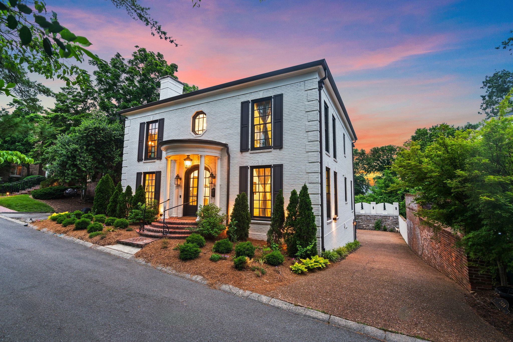 2126 Golf Club Ln