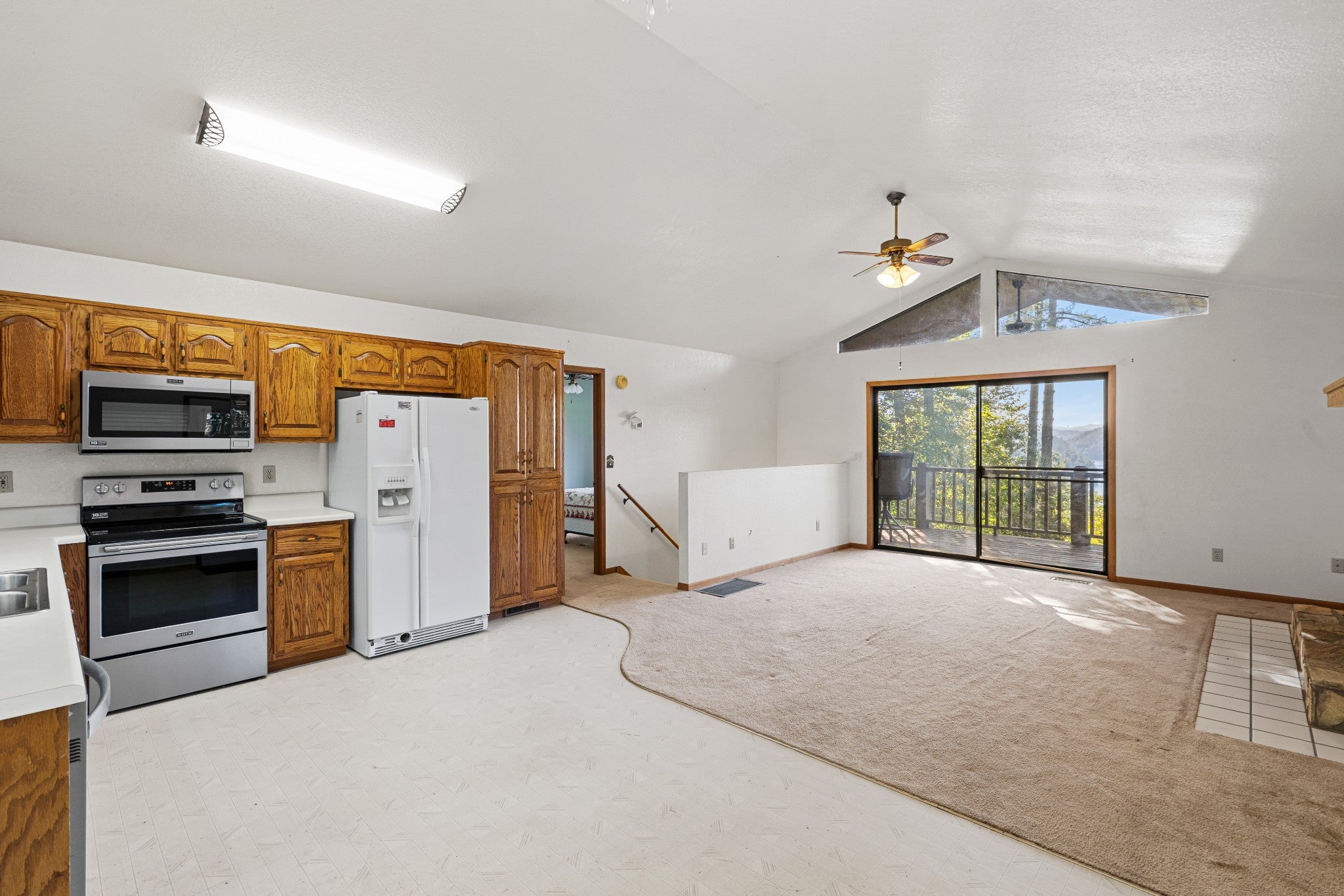 895 Lake Apalachia Acres Dr