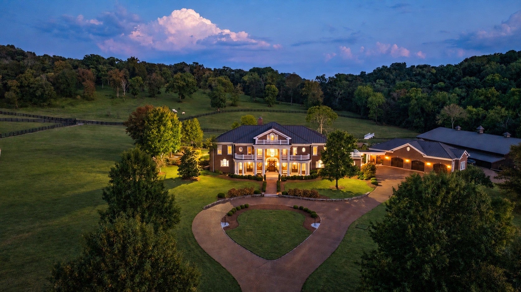 5-bed listing at 4008 Carters Creek Pike 1, Franklin