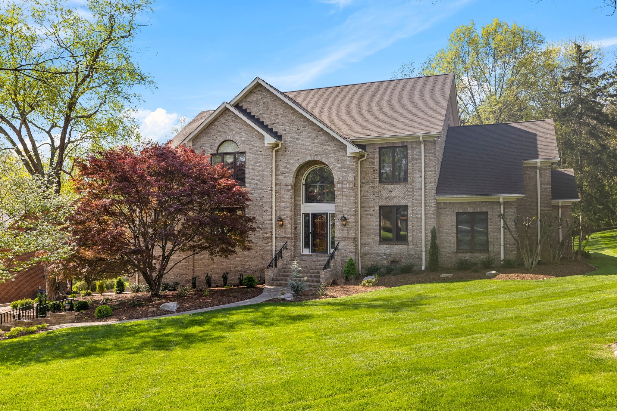 Brentwood, Tennessee 37027, United States, 4 Bedrooms Bedrooms, ,5 BathroomsBathrooms,Residential,Active,20011