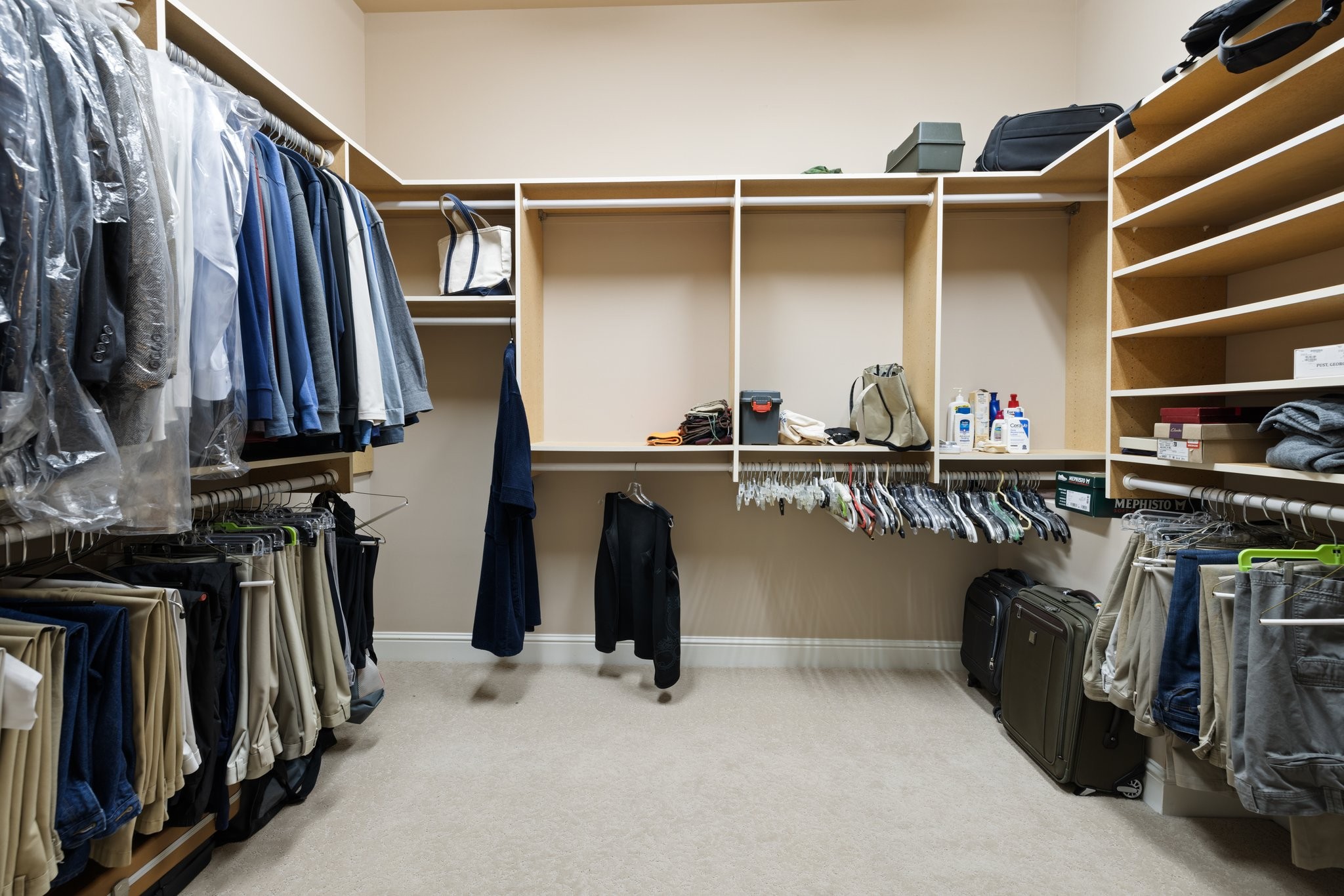 Brentwood, Tennessee 37027, United States, 4 Bedrooms Bedrooms, ,5 BathroomsBathrooms,Residential,Active,20011