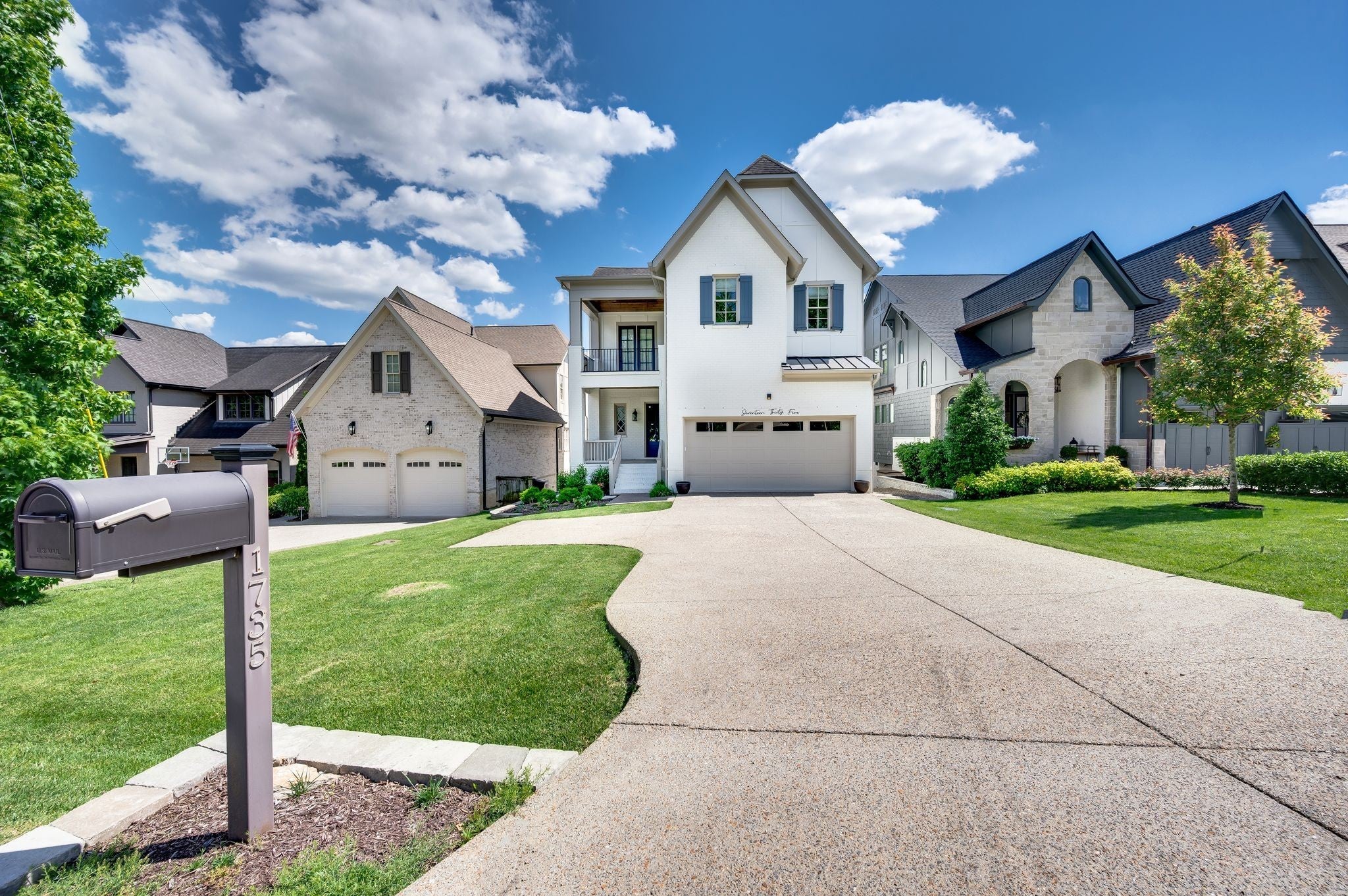 4.0-bed rental at 1735 Hillmont Dr