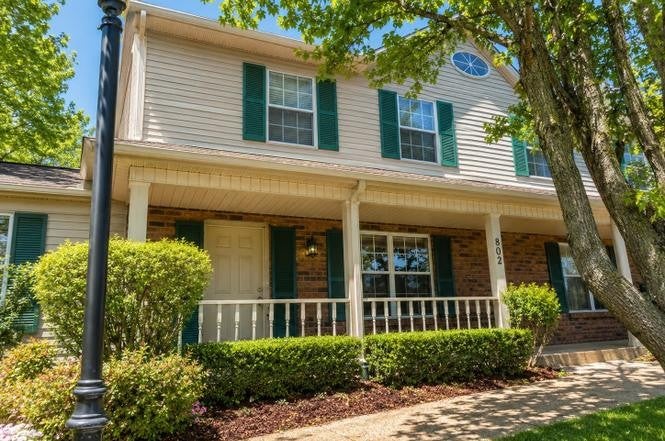 3.0-bed rental at 802 Beazer Ln Ne 802
