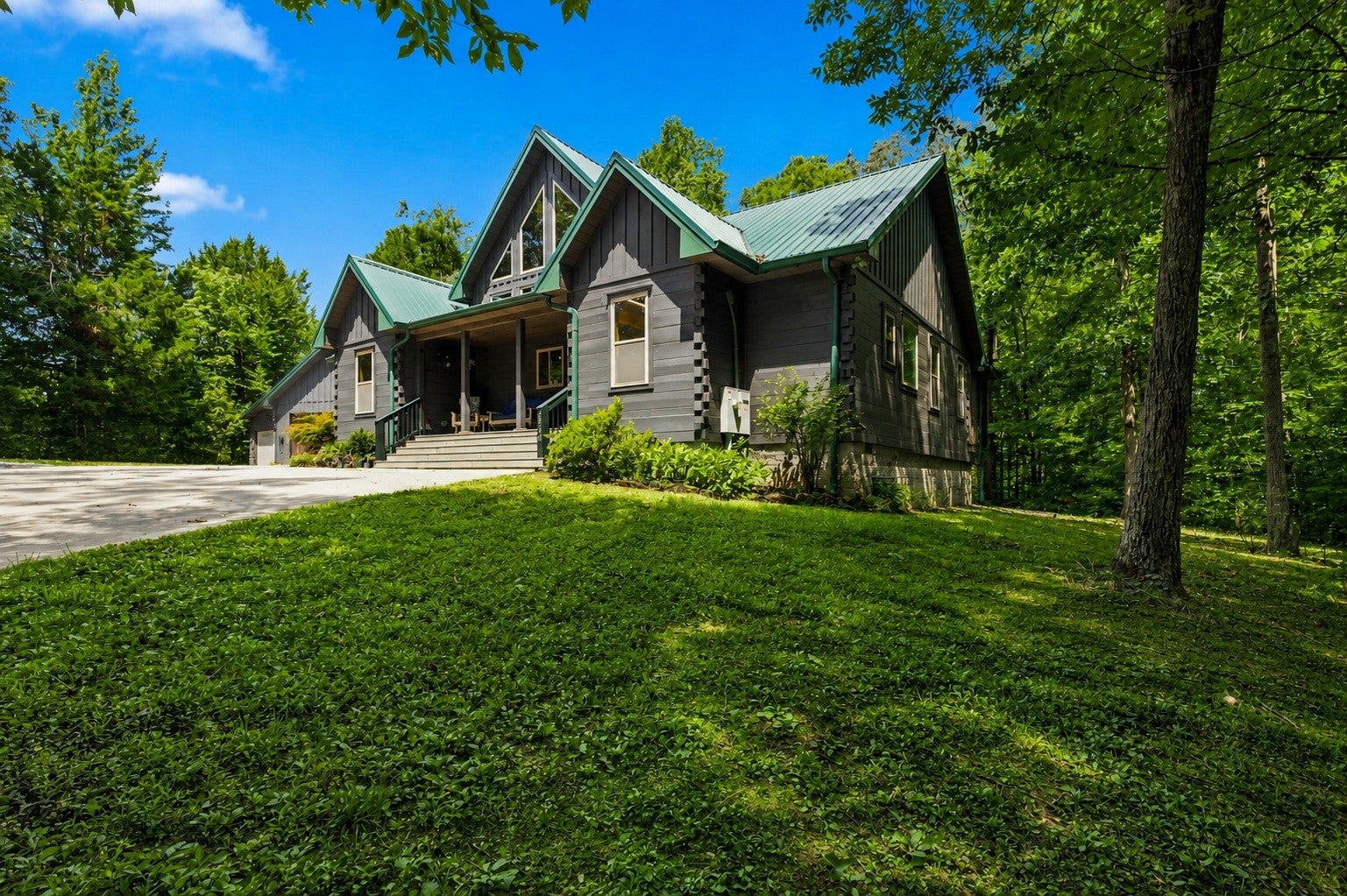 3820 Bear Hollow Rd