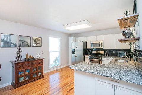 Photo of 321 Amherst Dr, Murfreesboro, TN 37128 (MLS # 3098555)