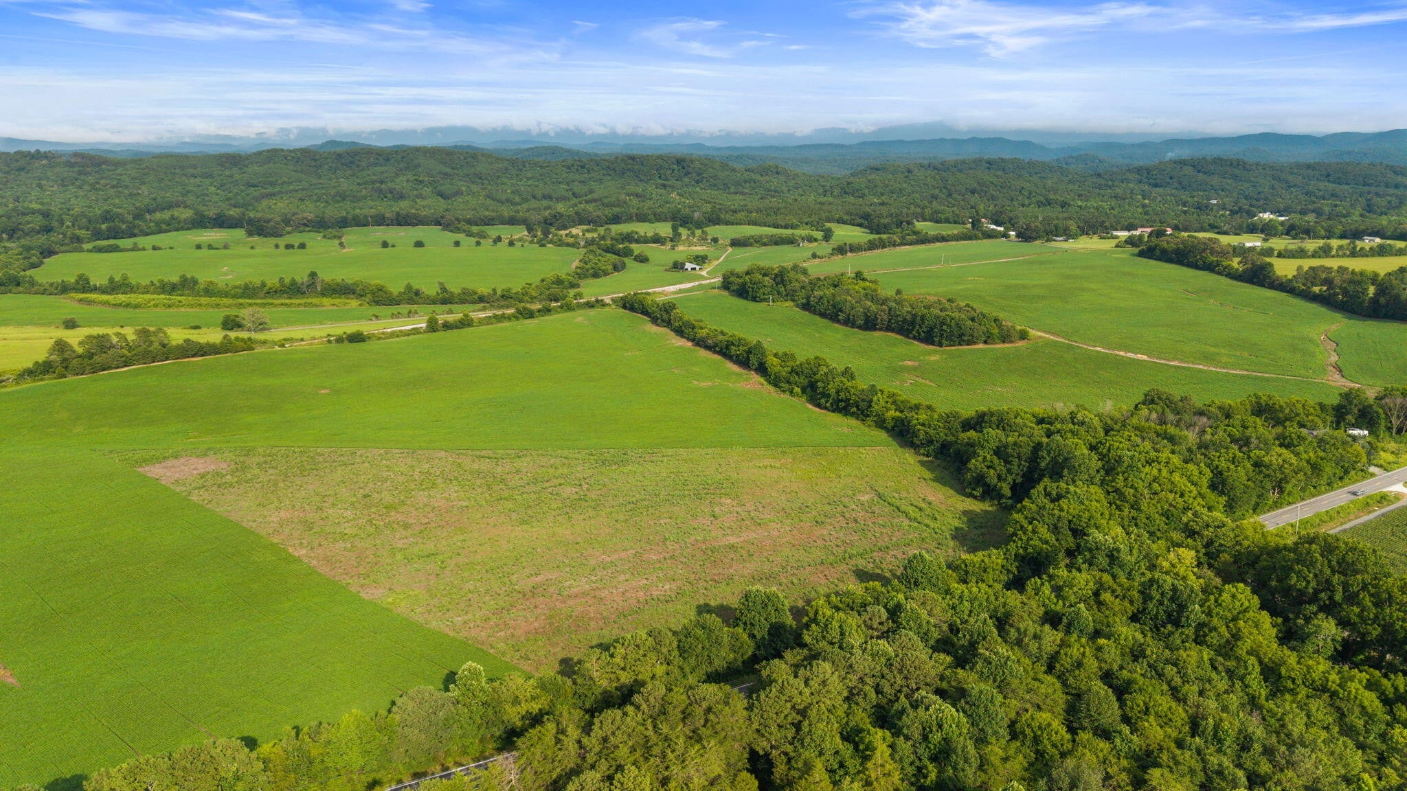 1738 Highway 411
