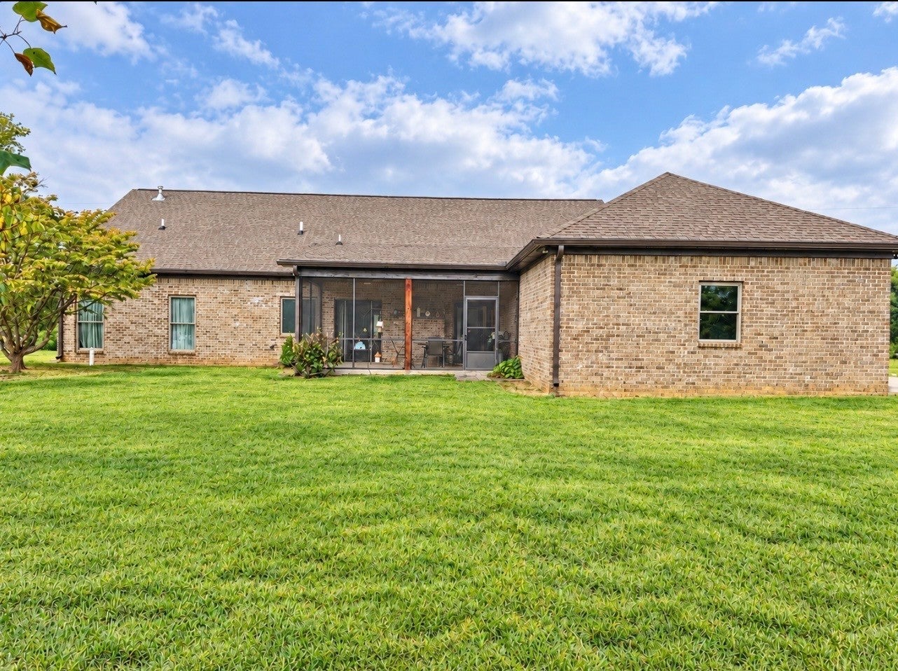 306 Fescue Dr N 303.10/2
