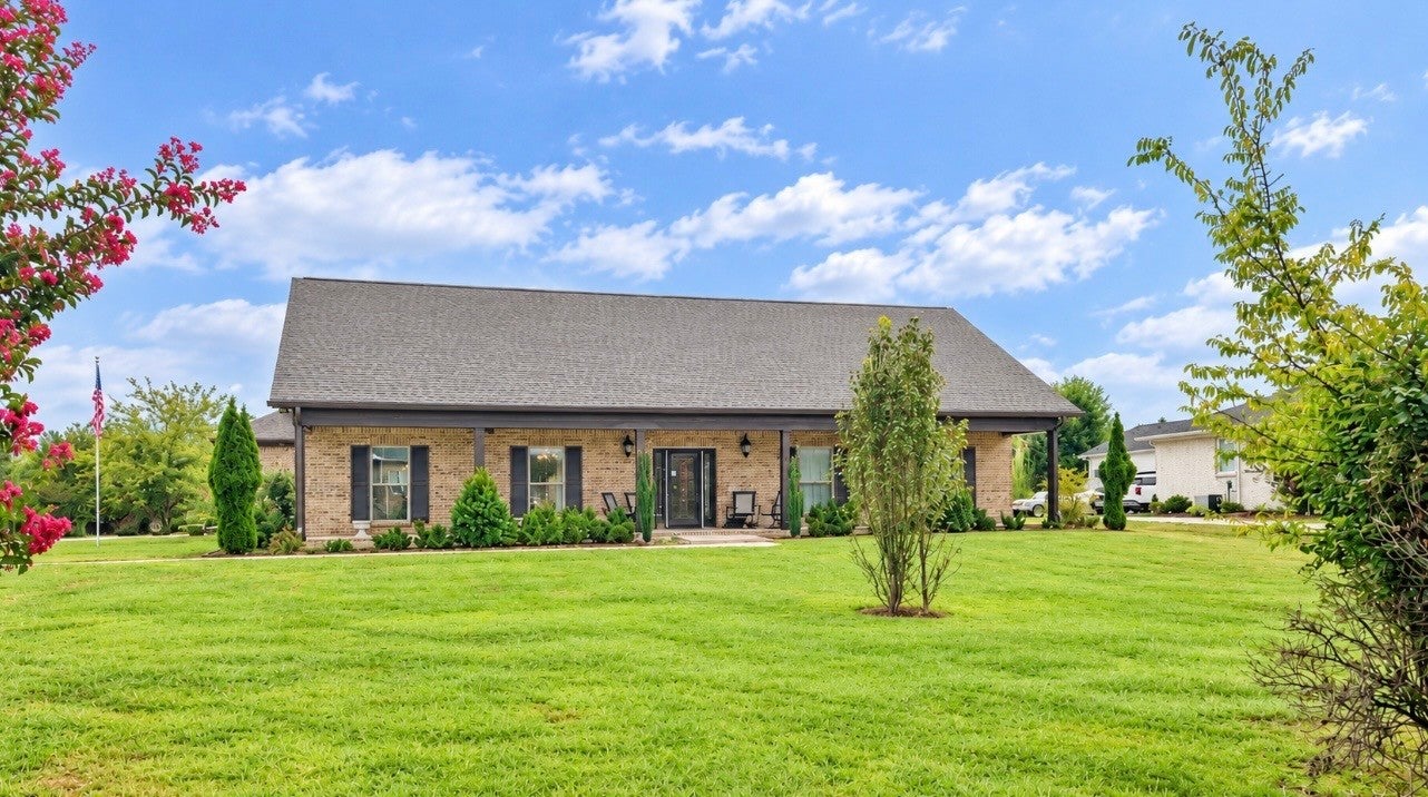 306 Fescue Dr N 303.10/2