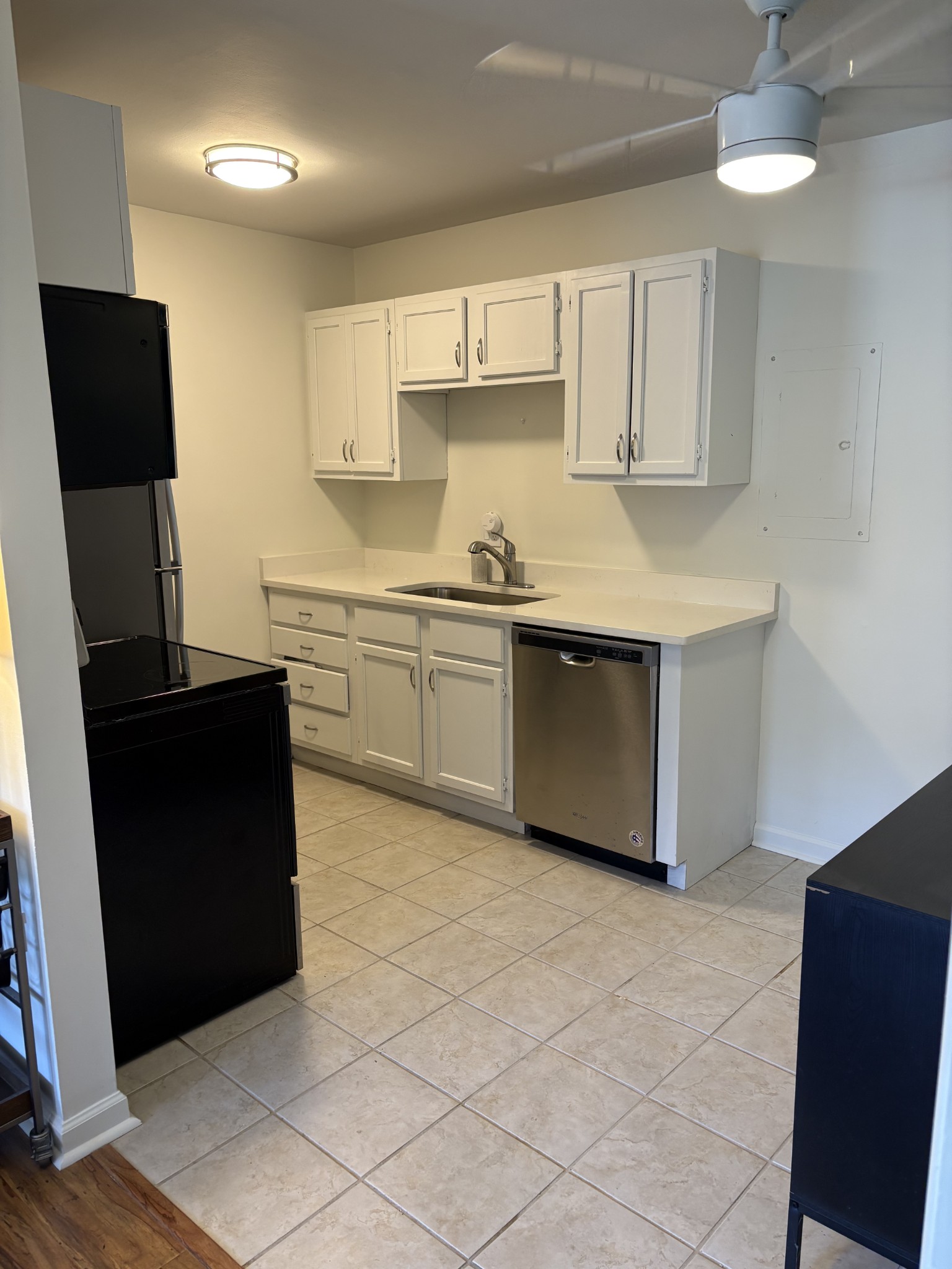 2134 Fairfax Avenue A3